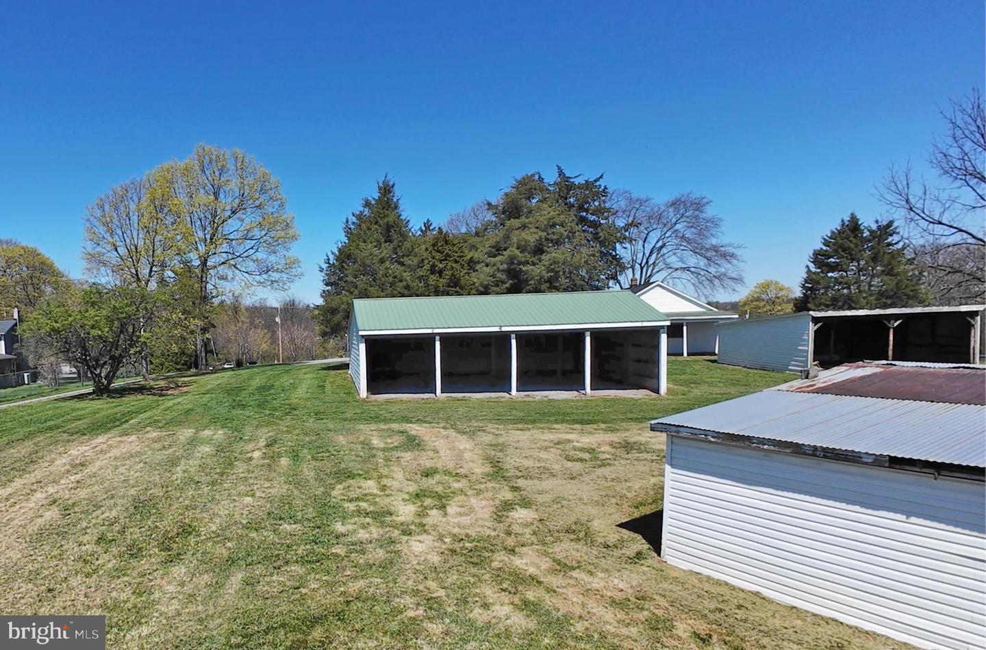 4661 Middle Rd