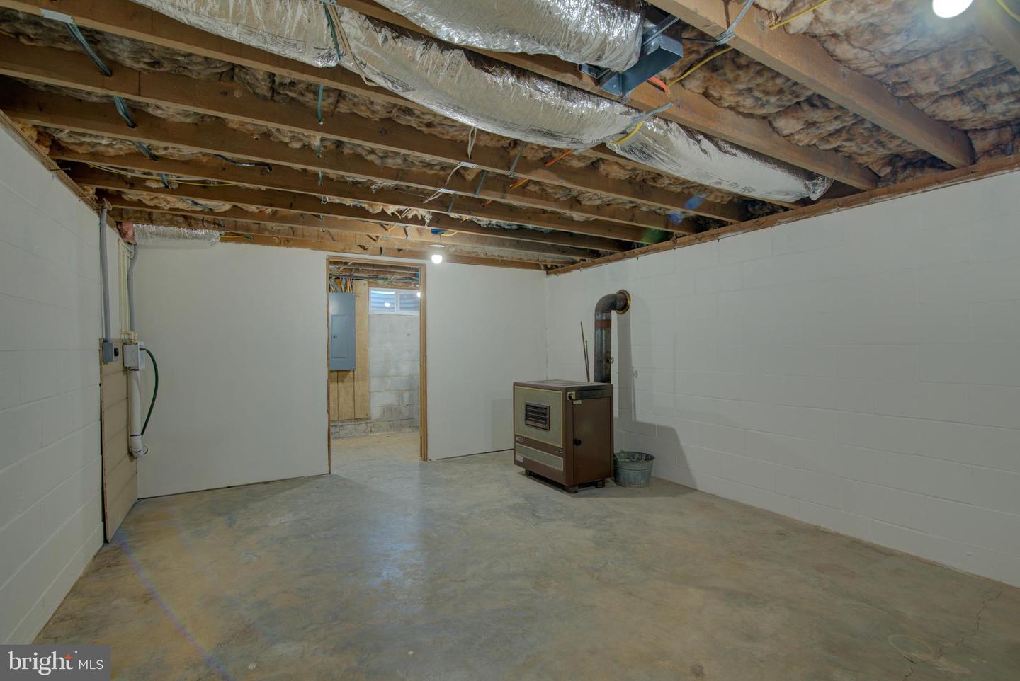 4661 Middle Rd