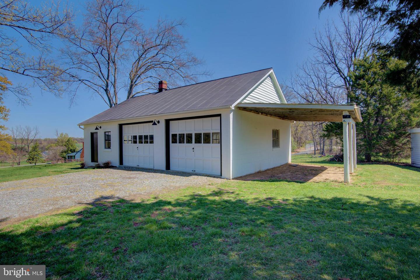 4661 Middle Rd