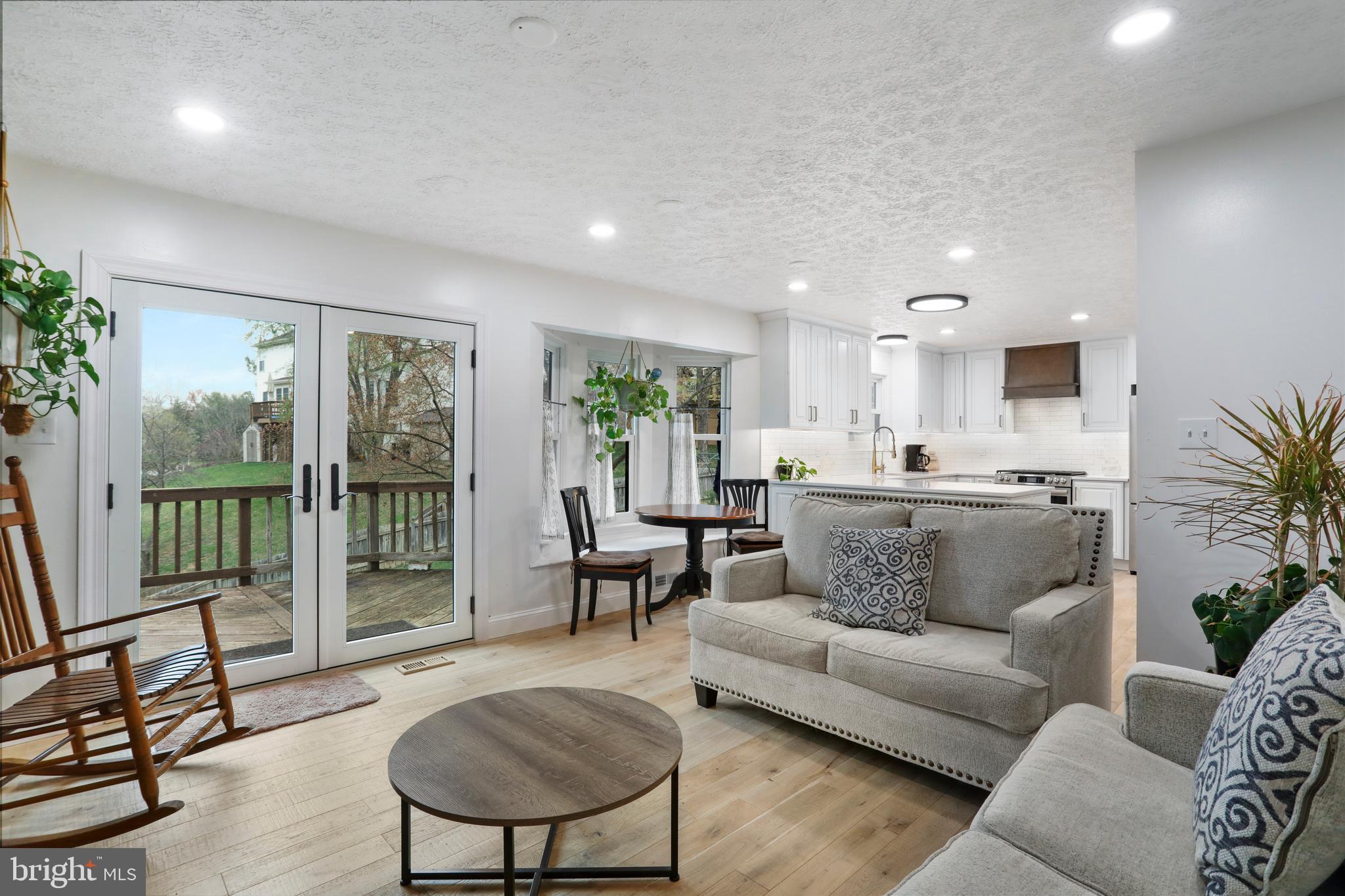 106 Kapok Cir