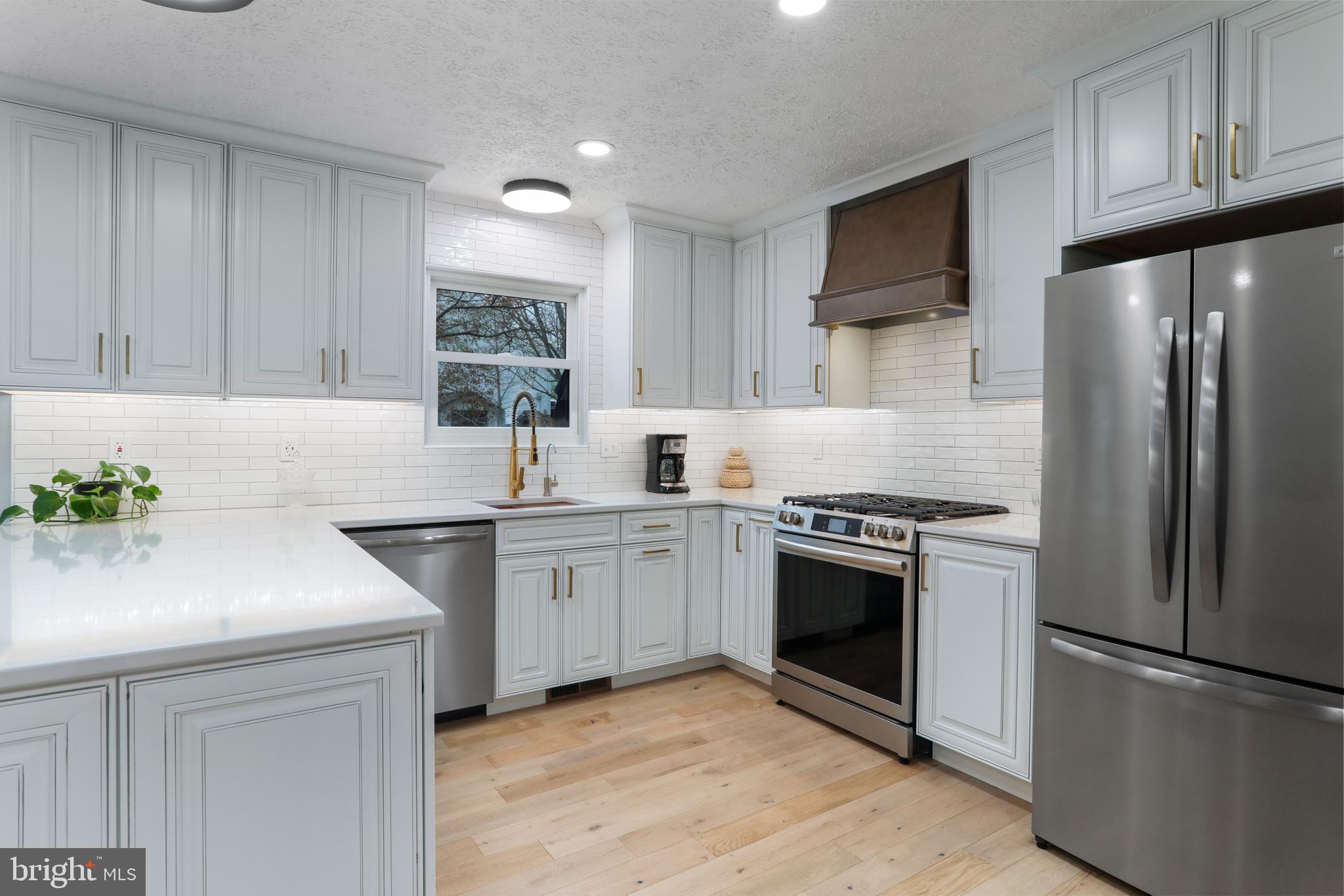 106 Kapok Cir