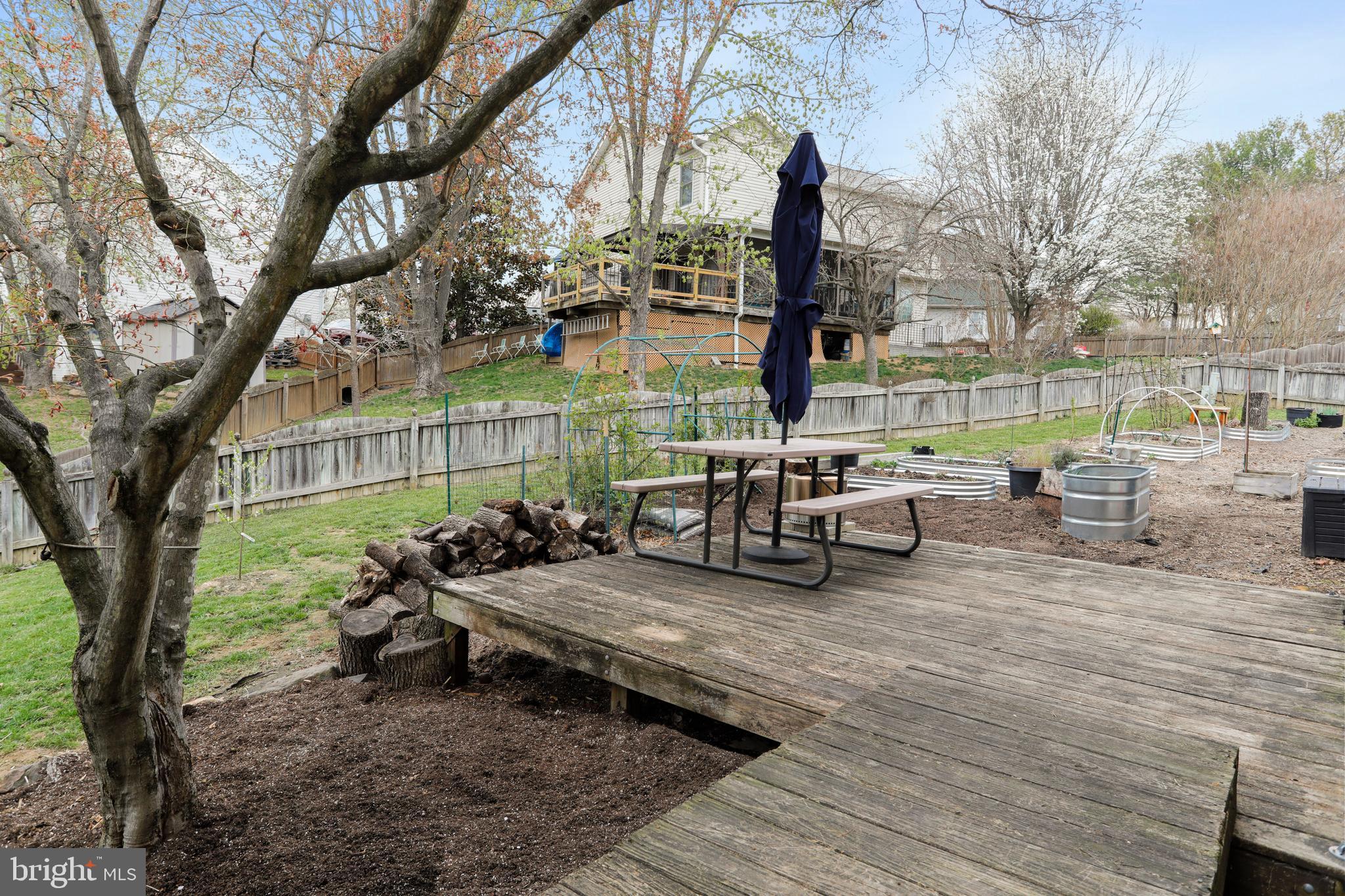 106 Kapok Cir