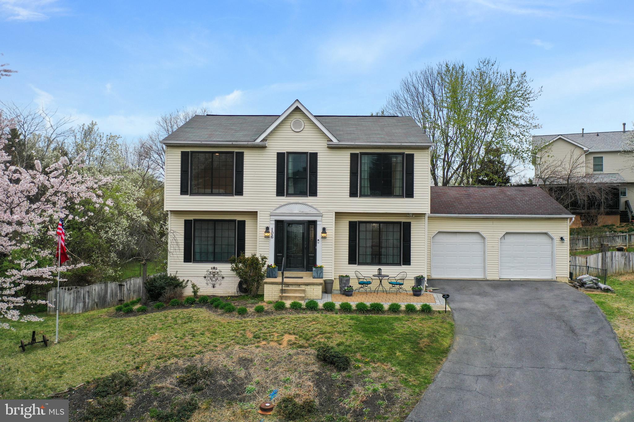 106 Kapok Cir