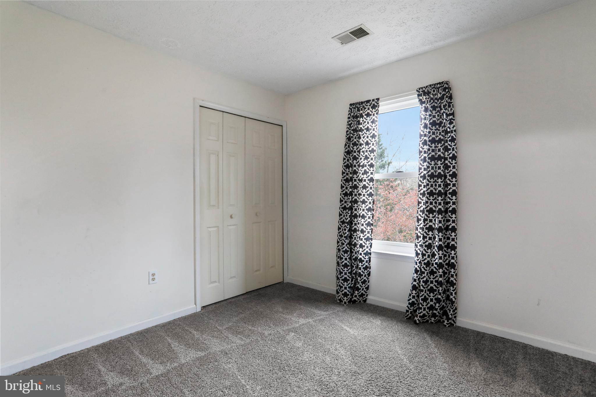 106 Kapok Cir