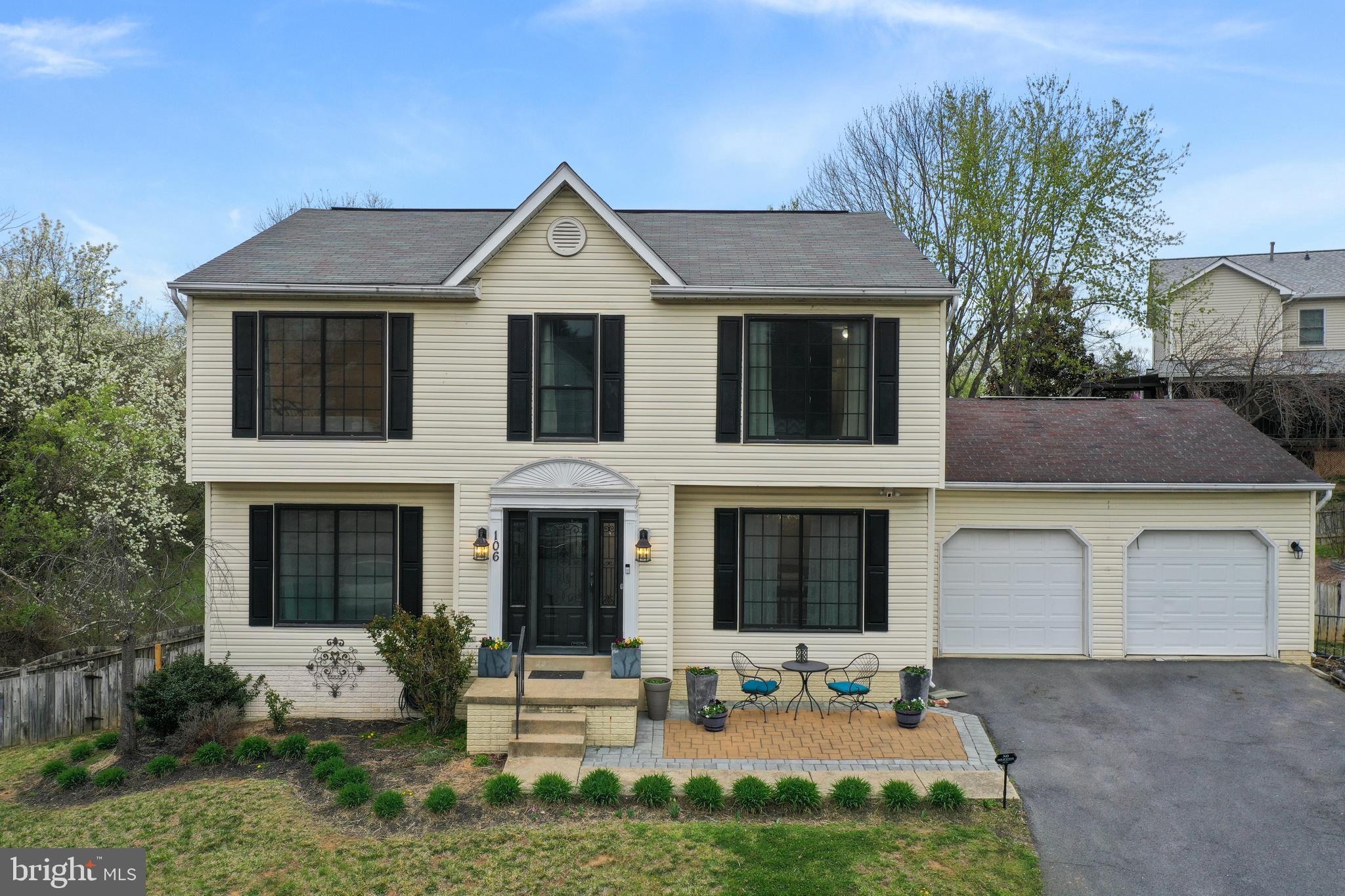 106 Kapok Cir