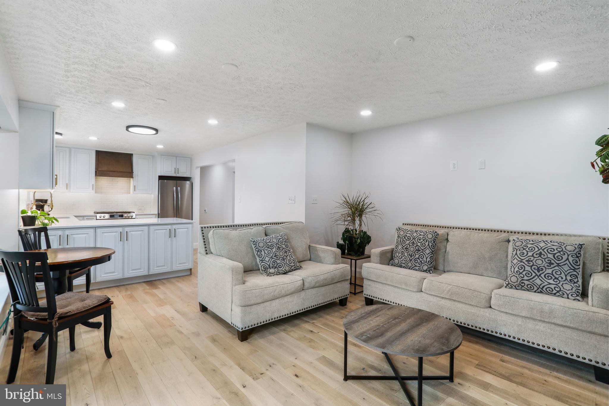 106 Kapok Cir