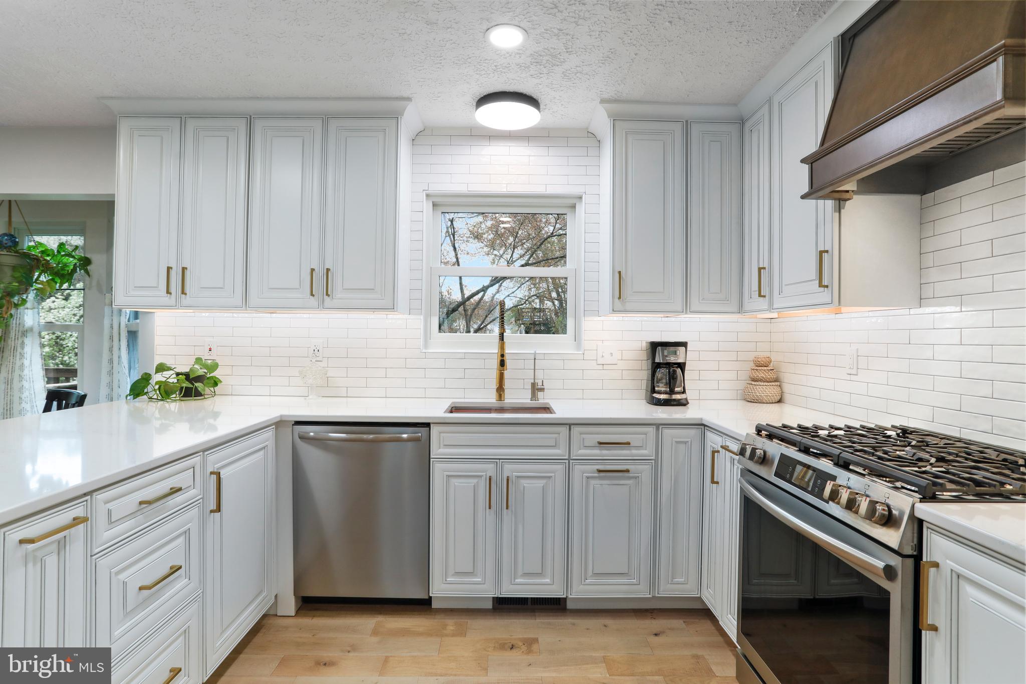 106 Kapok Cir