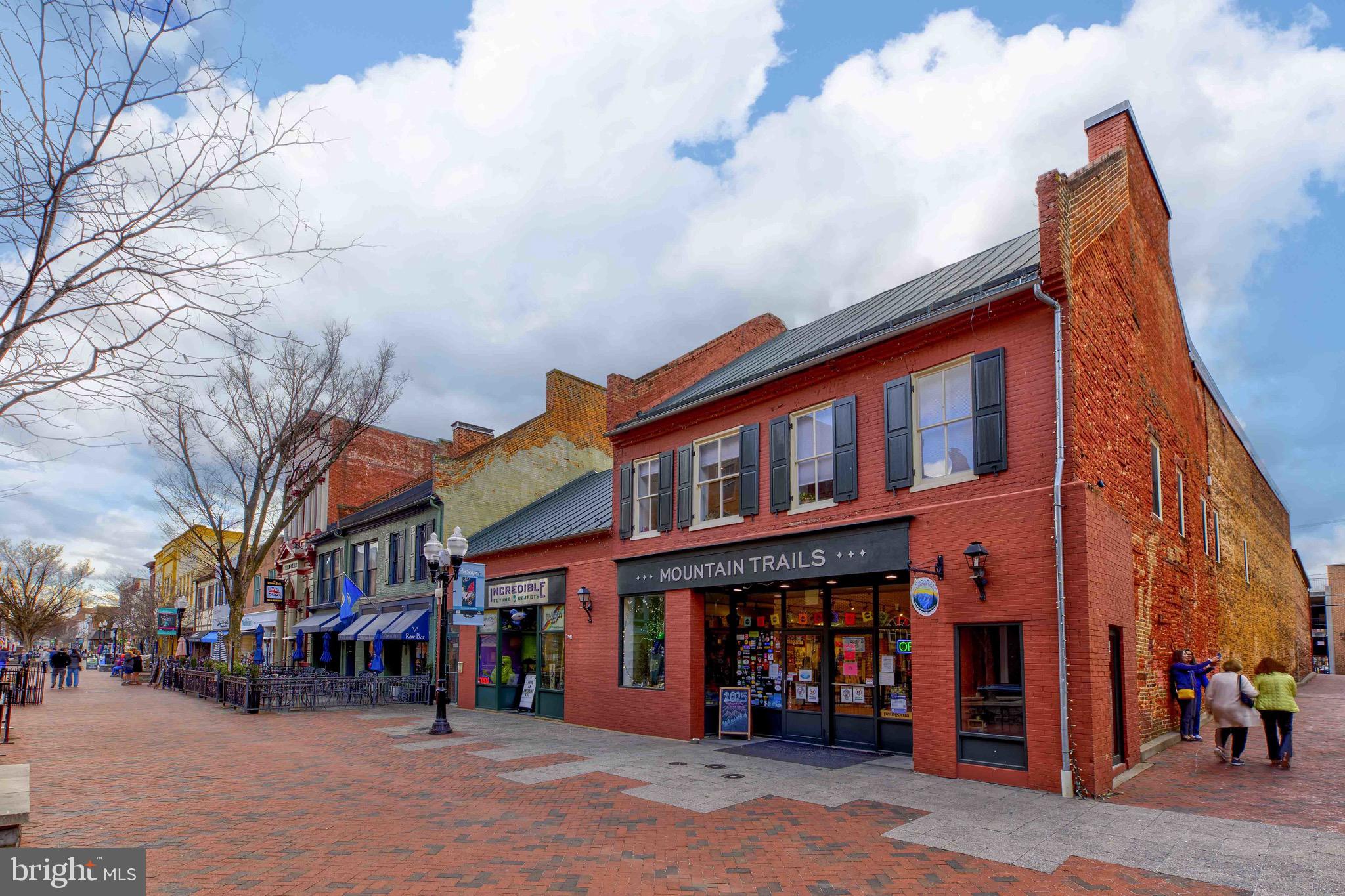 128 Country Club Cir