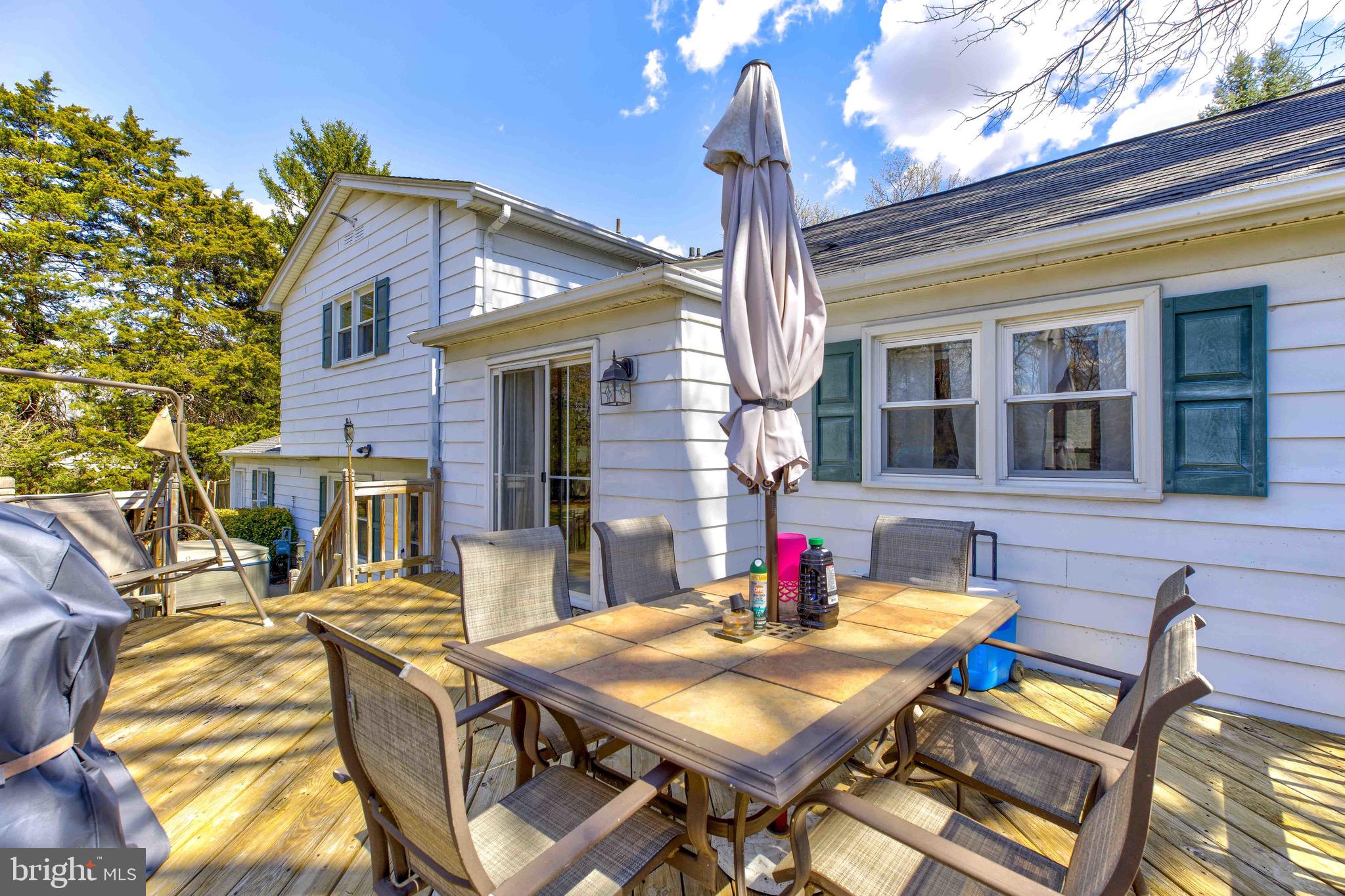 128 Country Club Cir