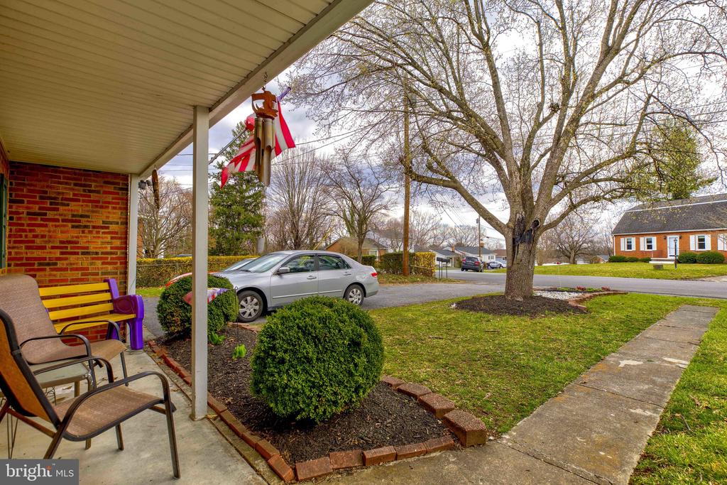 128 Country Club Cir