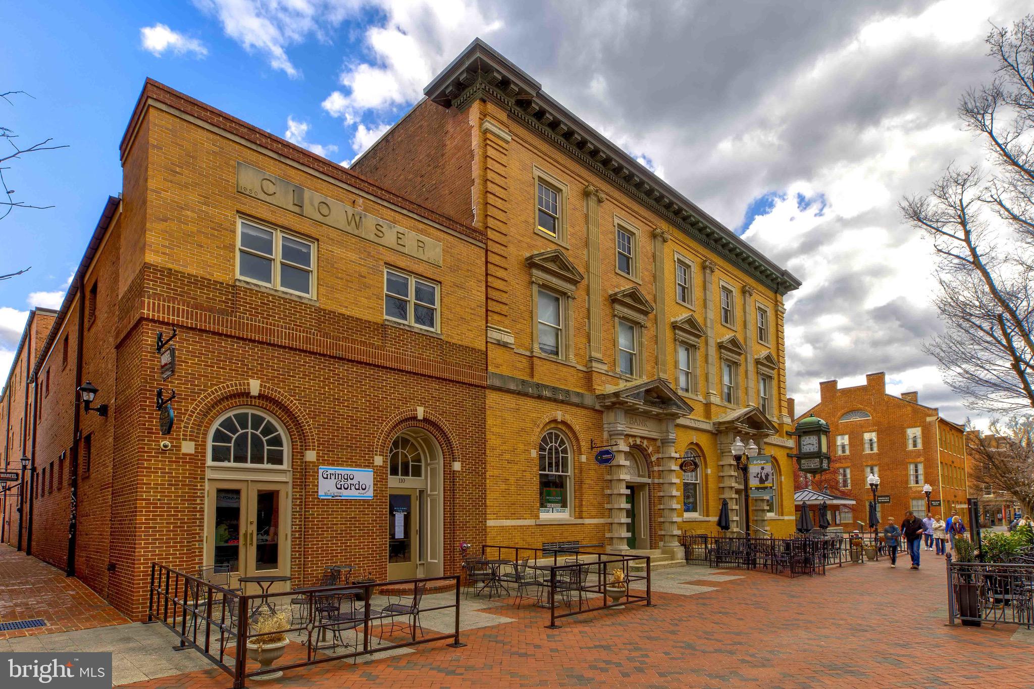 128 Country Club Cir