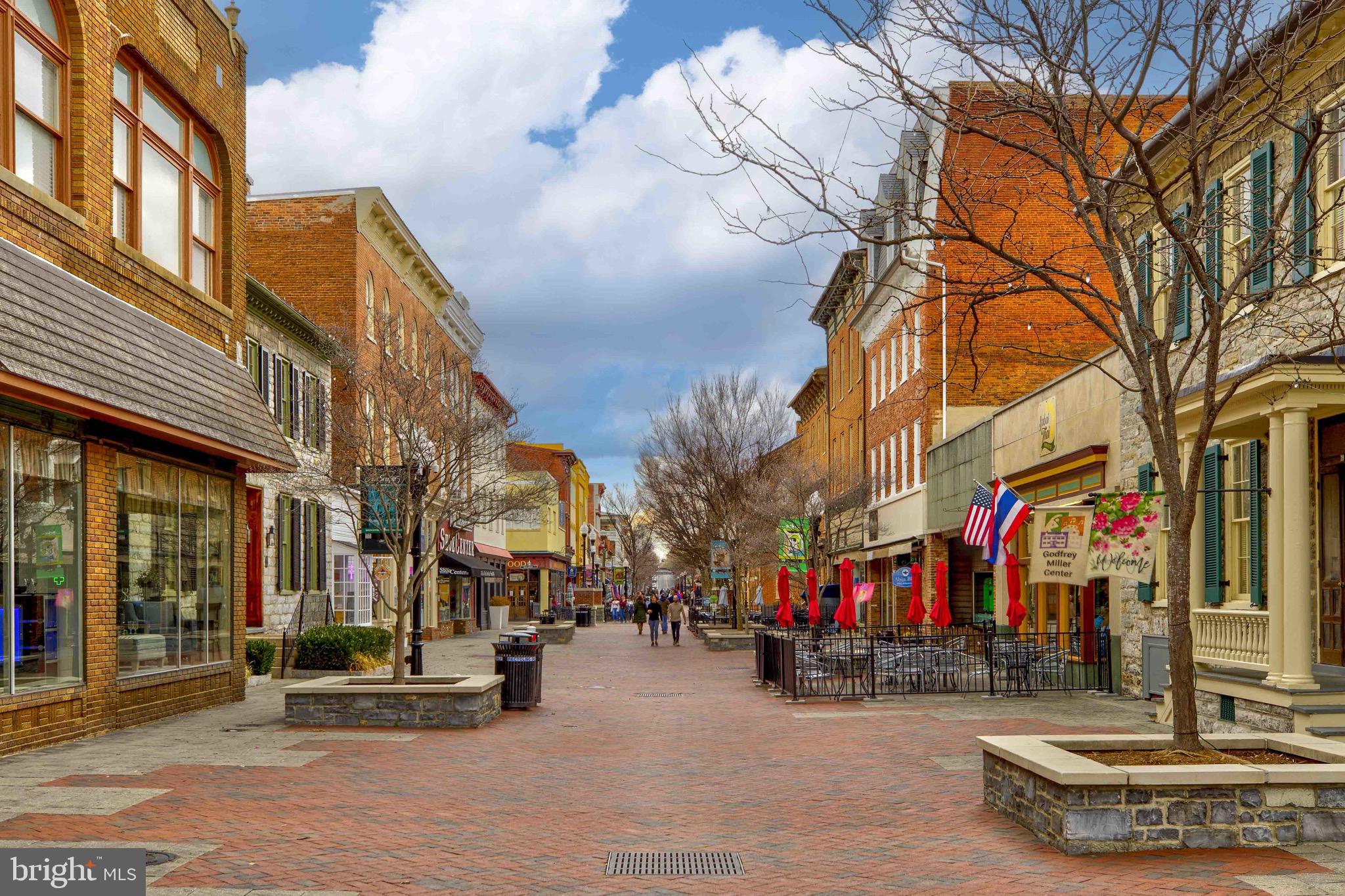 128 Country Club Cir