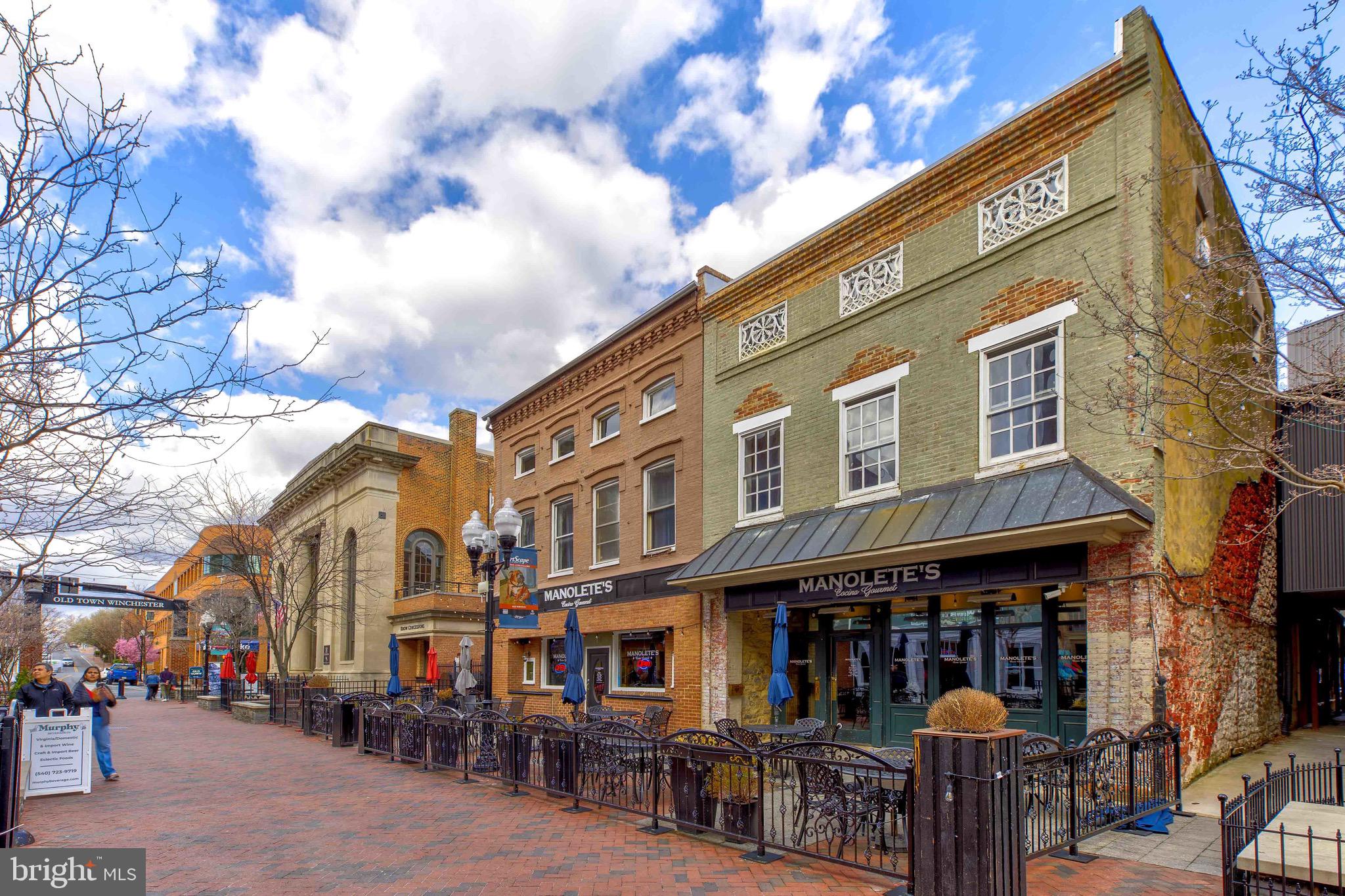 128 Country Club Cir