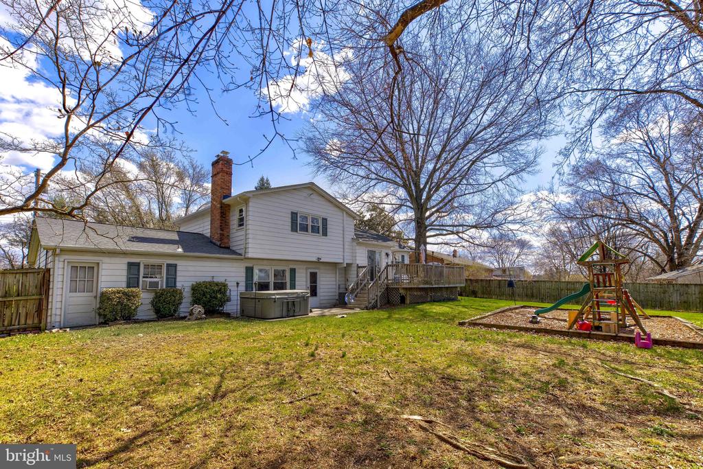 128 Country Club Cir
