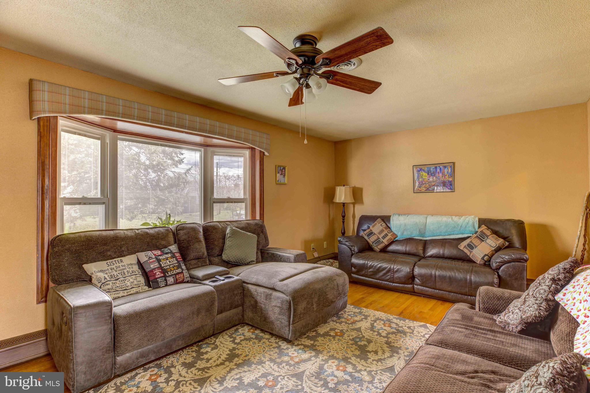 128 Country Club Cir