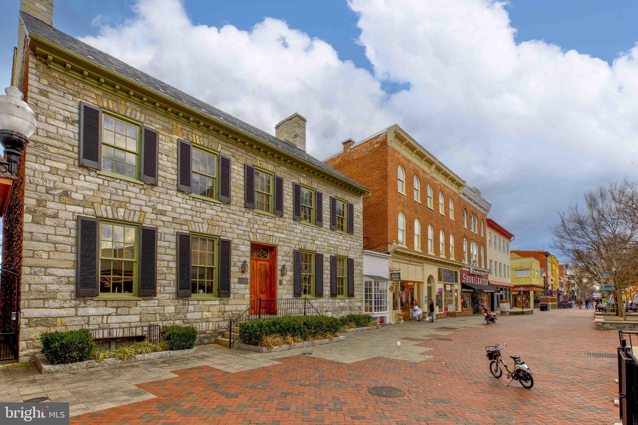 128 Country Club Cir