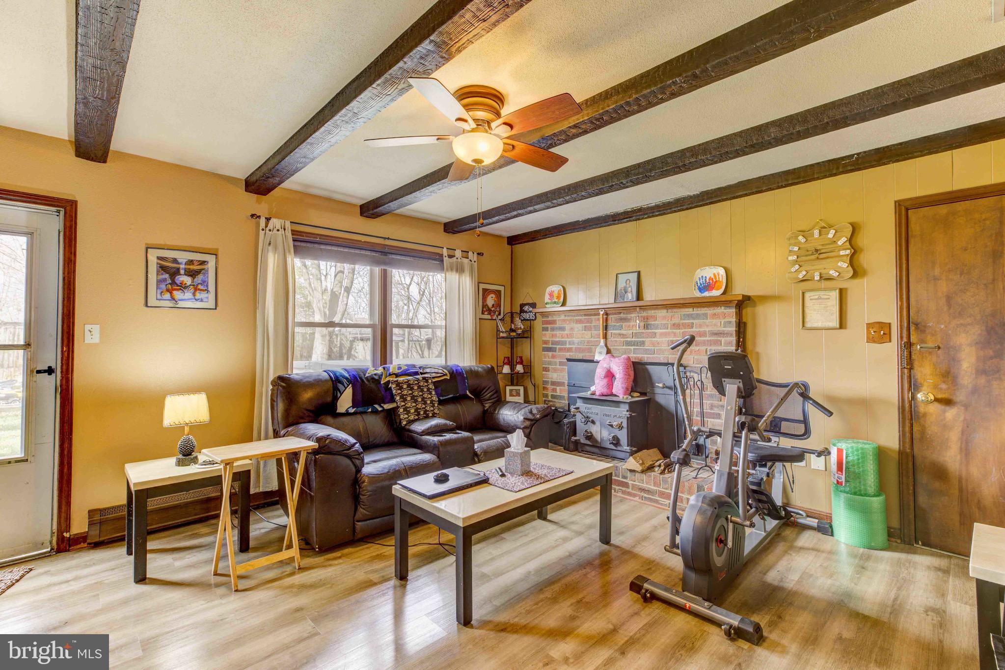 128 Country Club Cir