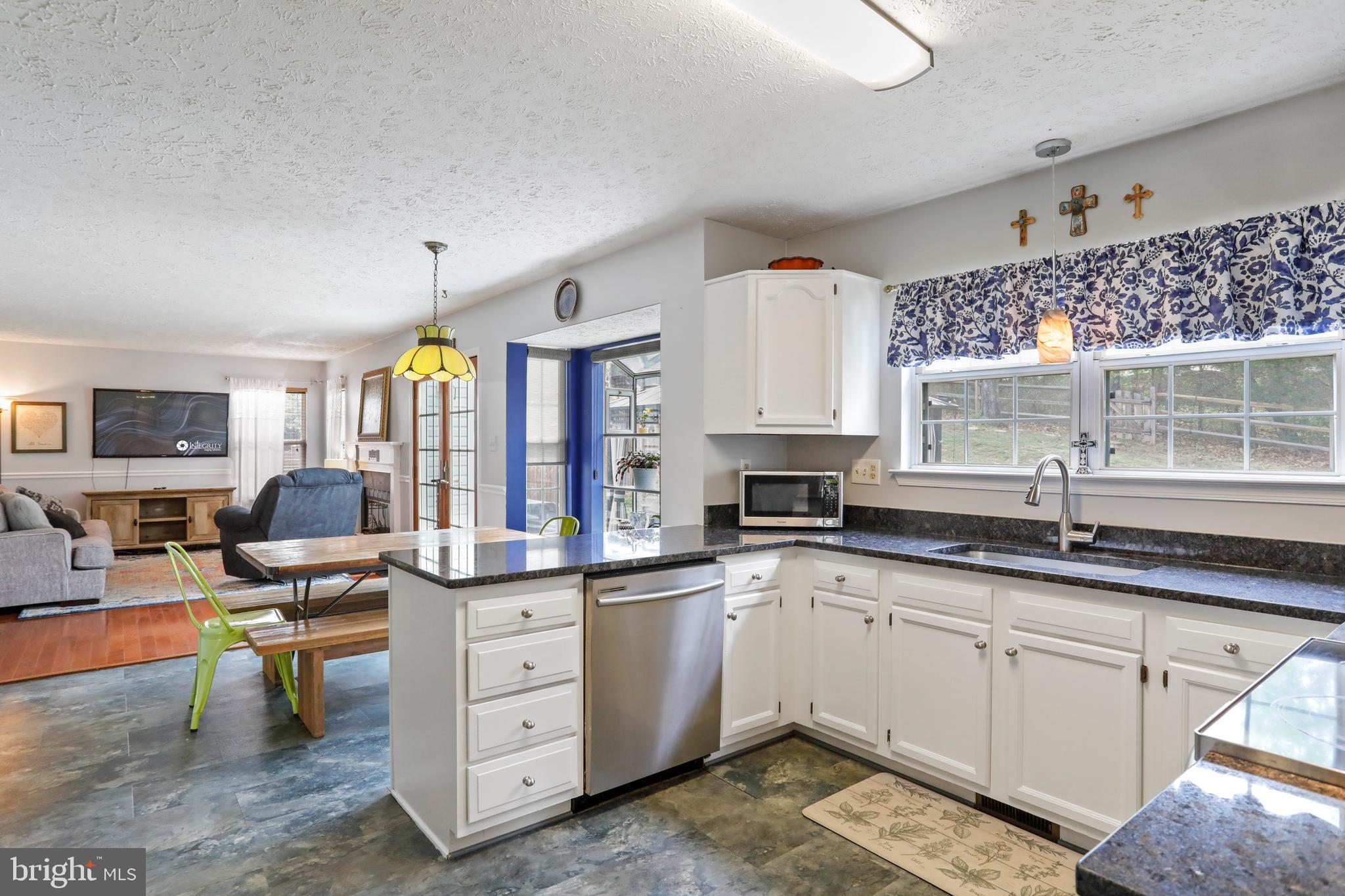 151 Morning Glory Dr