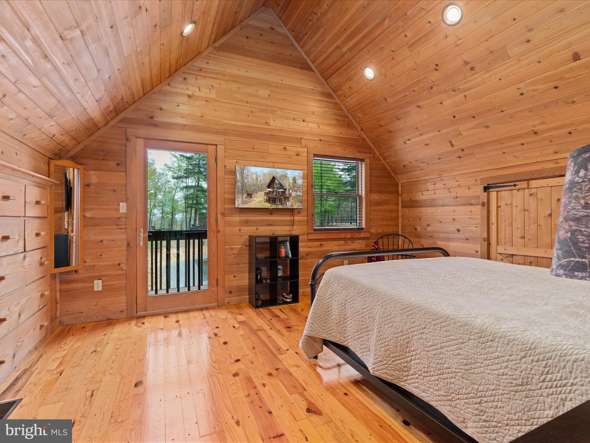 251 Heather Hill Ln