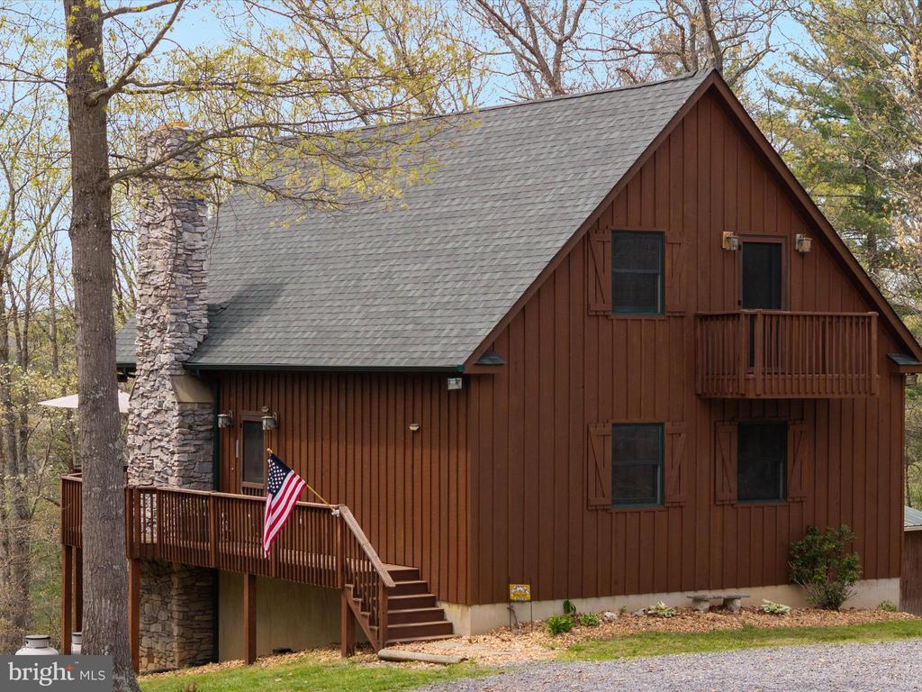 251 Heather Hill Ln