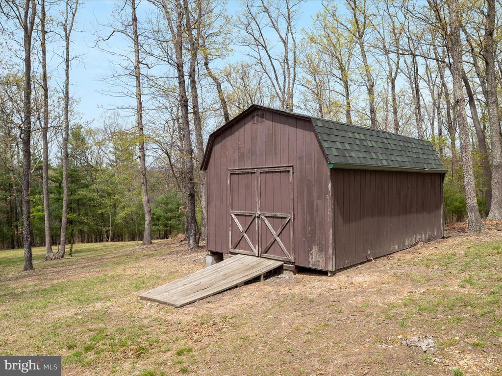 251 Heather Hill Ln