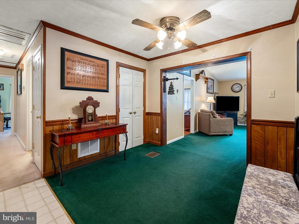 281 Light Rd