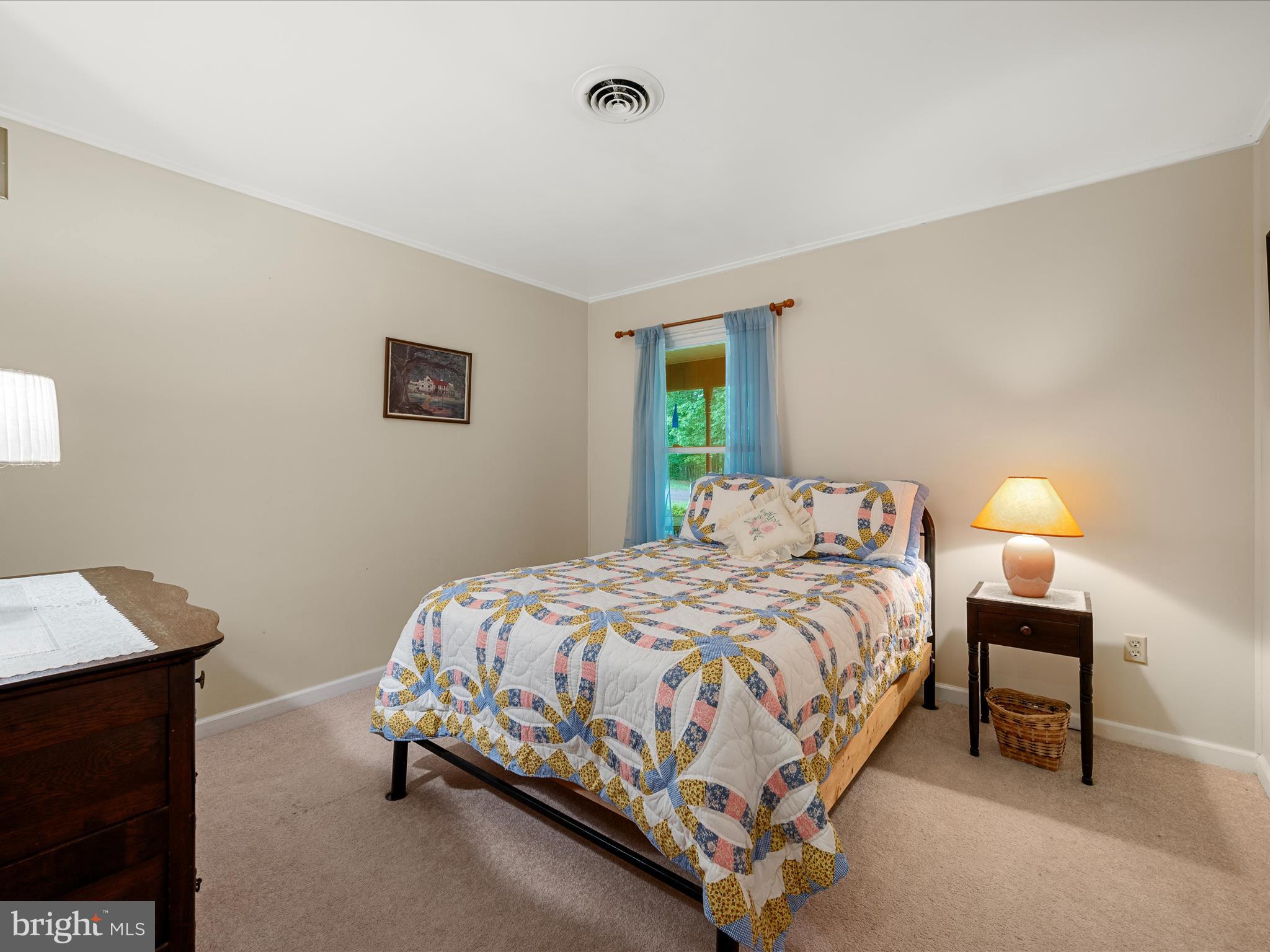 281 Light Rd