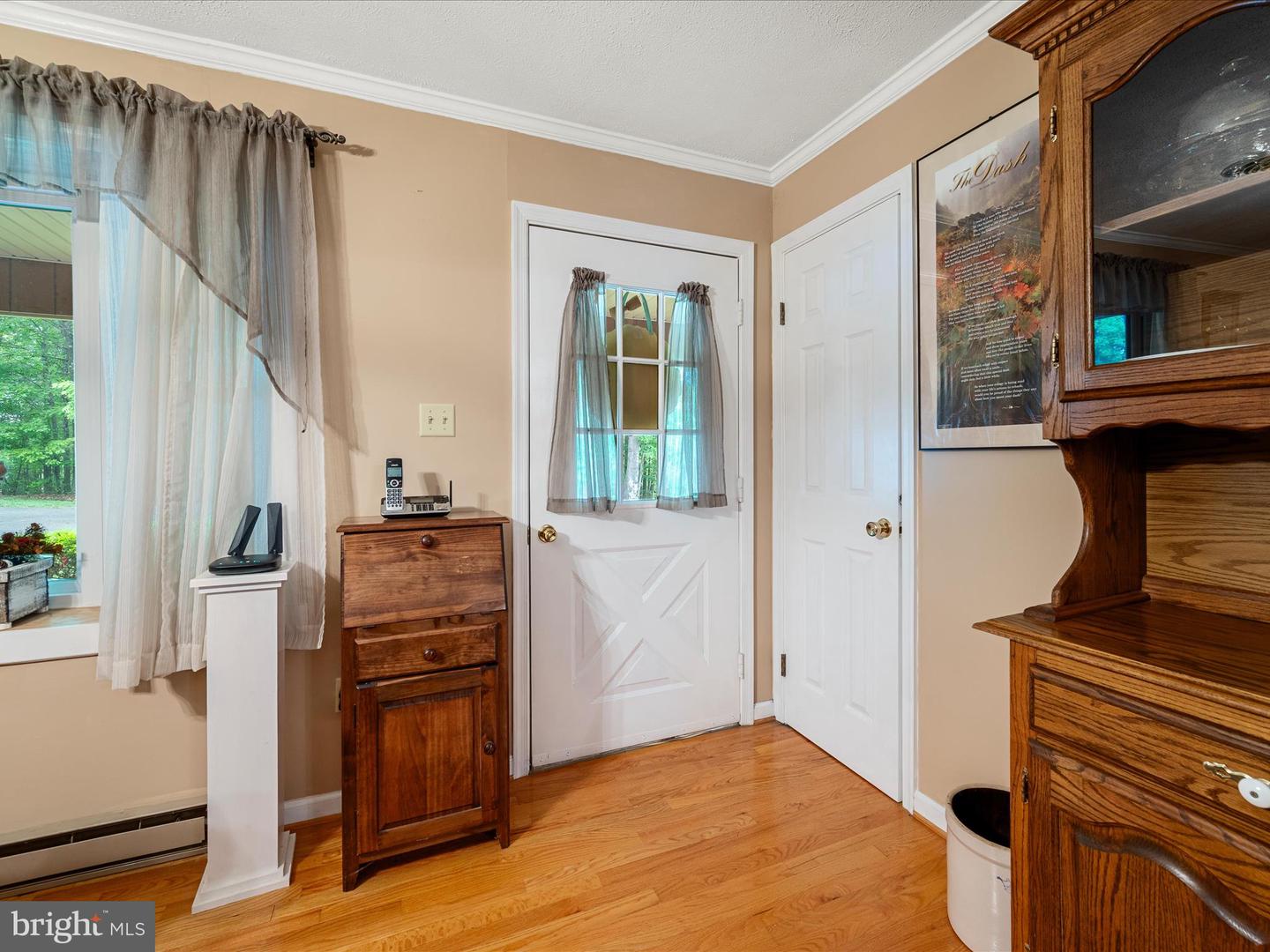 281 Light Rd