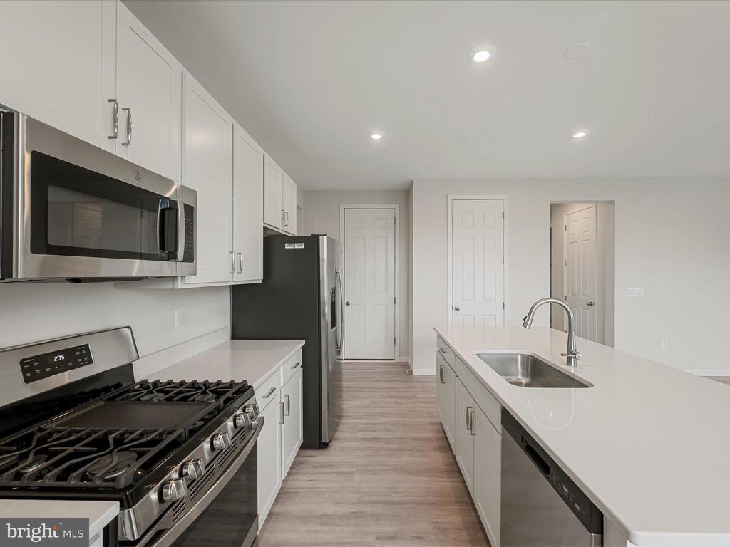 107 POE DR