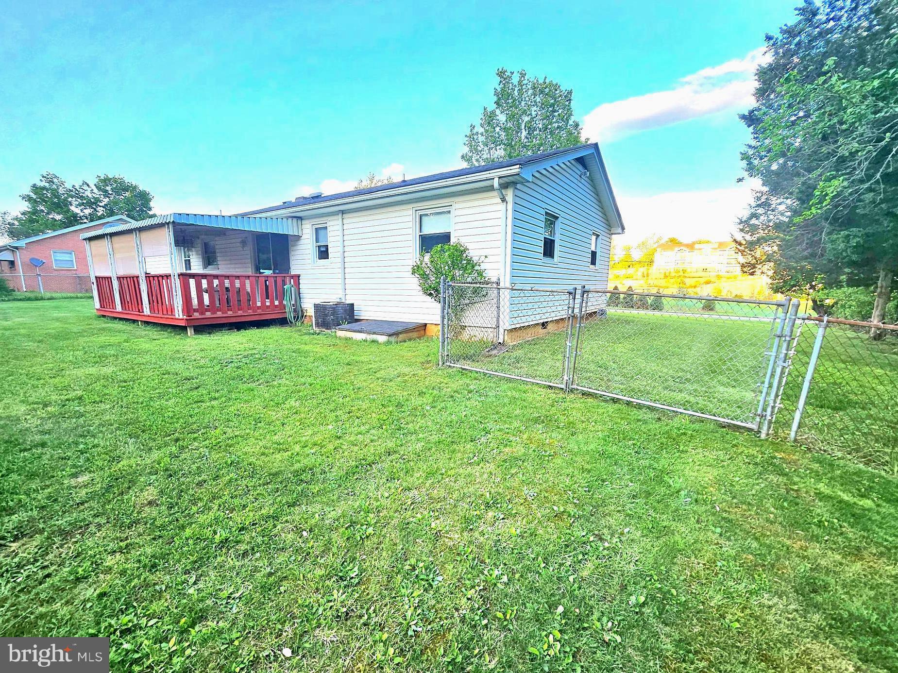 671 Fox Dr