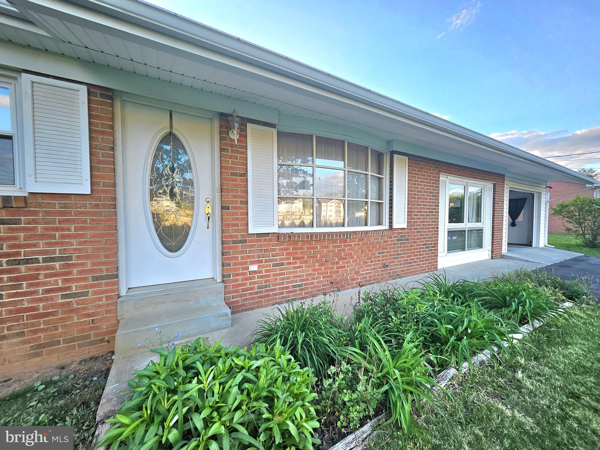 671 Fox Dr