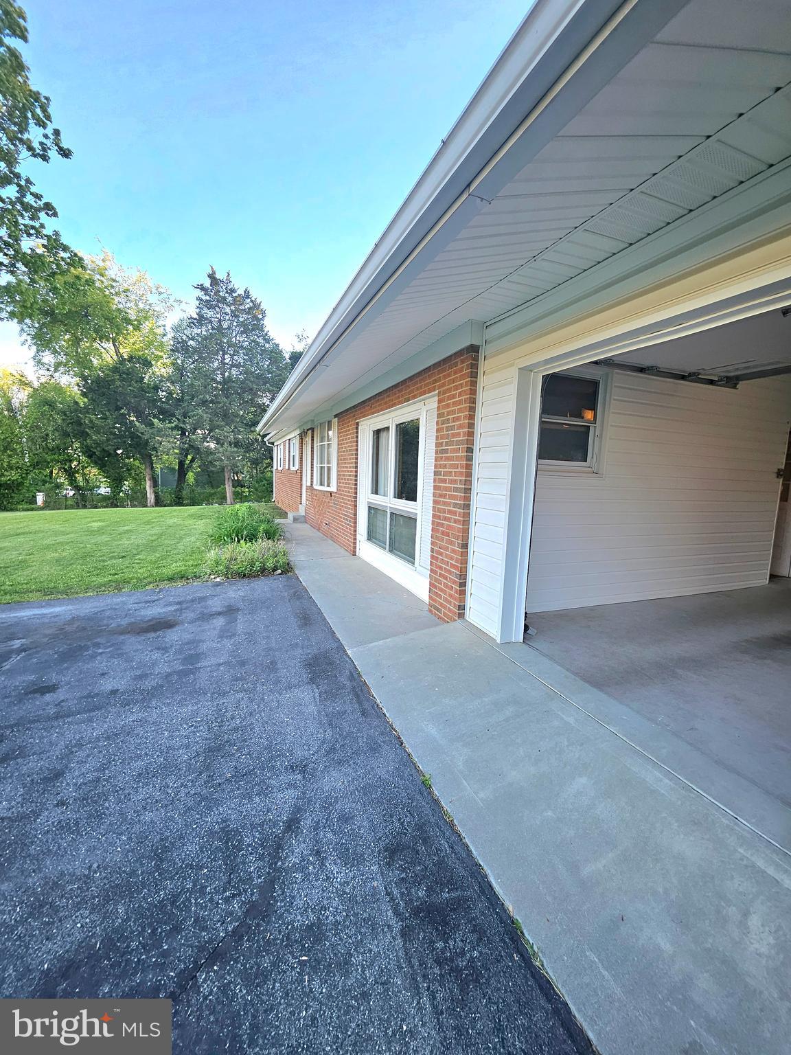671 Fox Dr