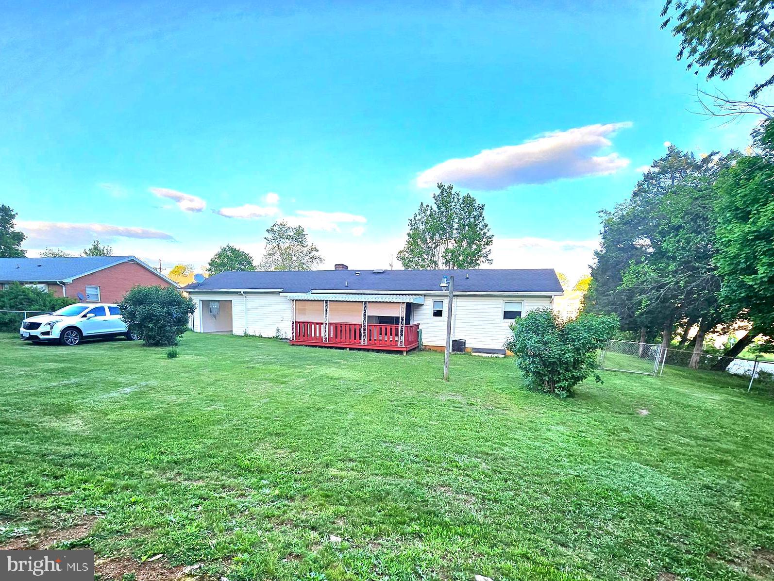 671 Fox Dr