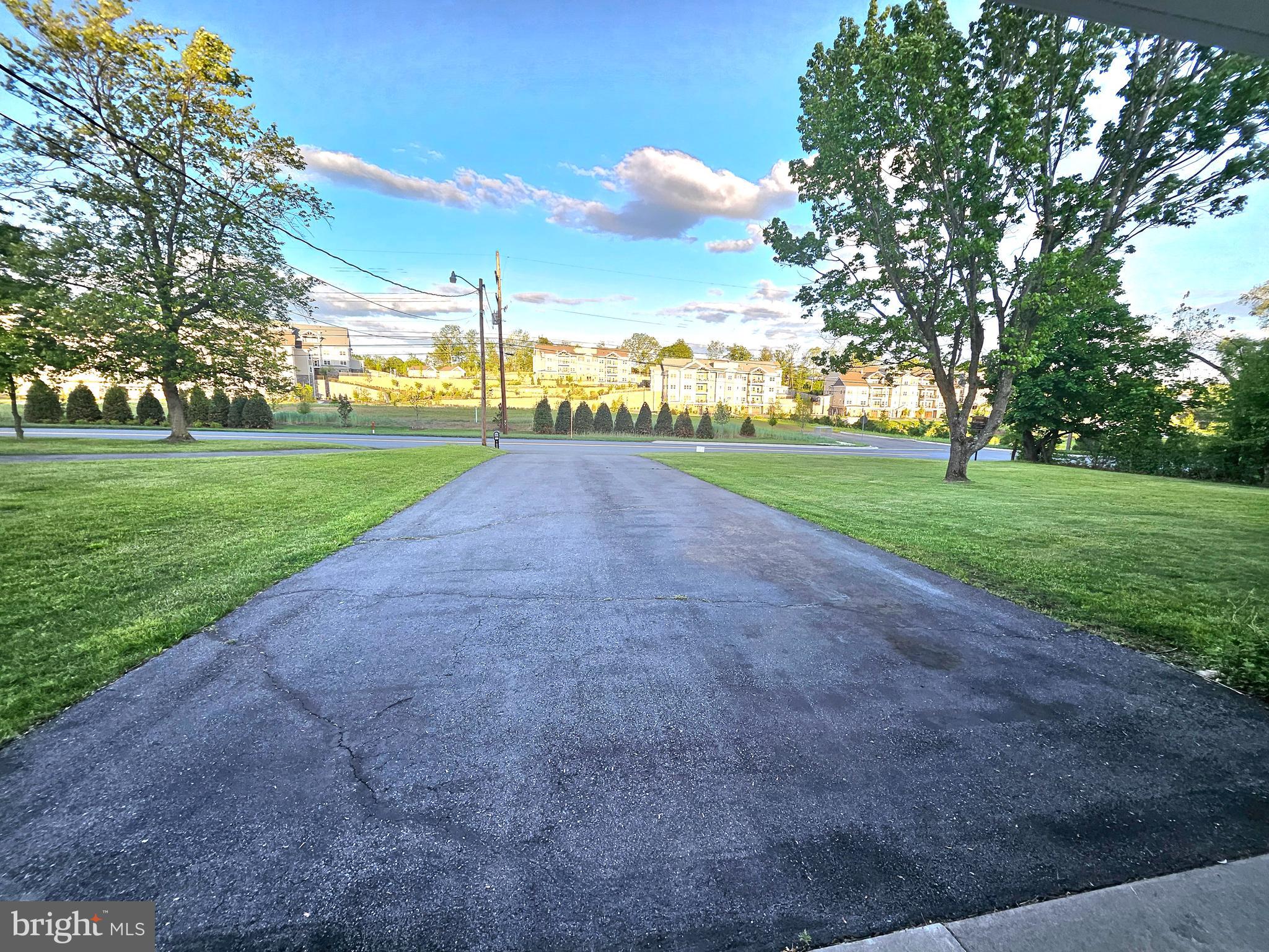 671 Fox Dr
