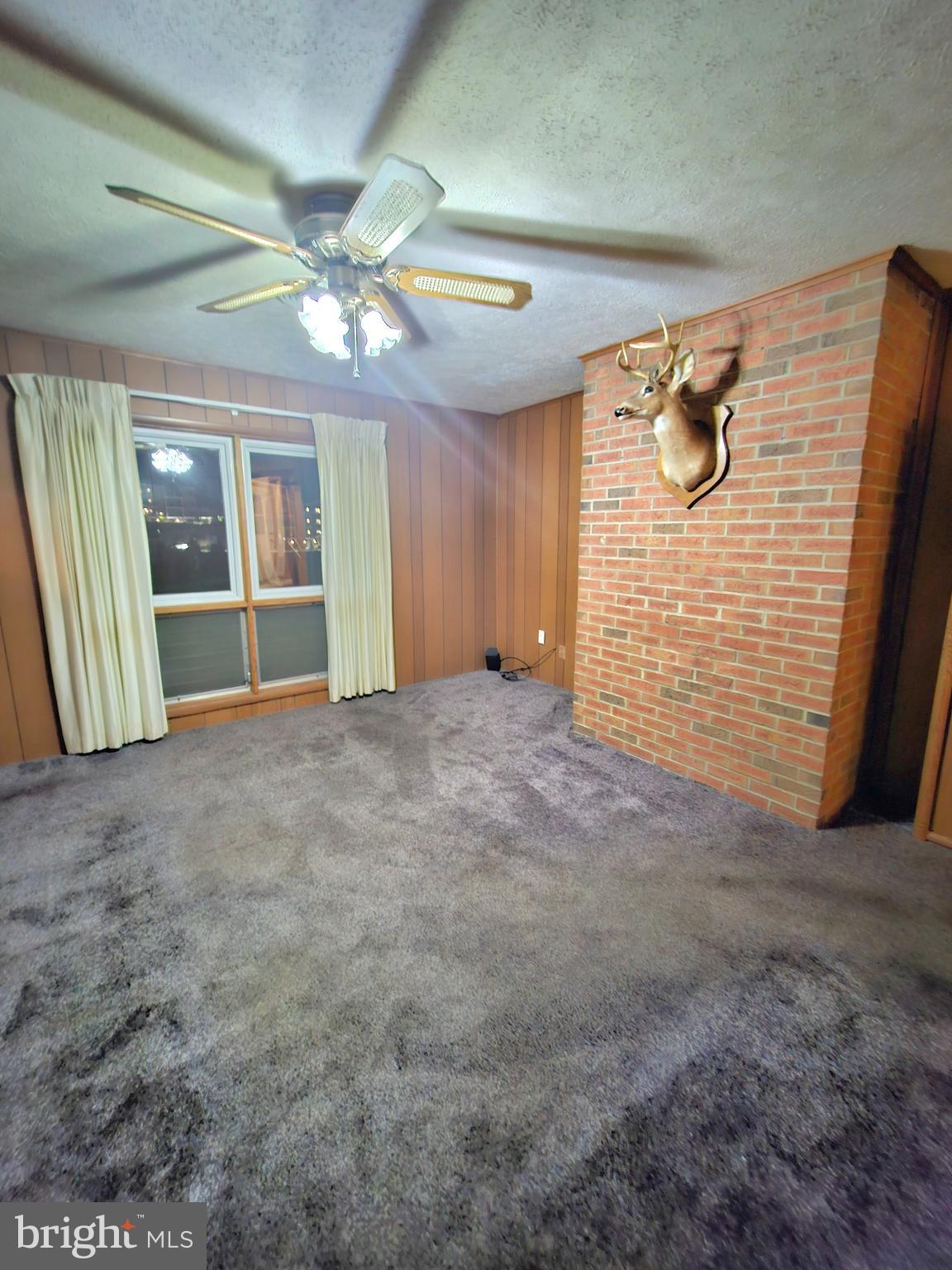 671 Fox Dr