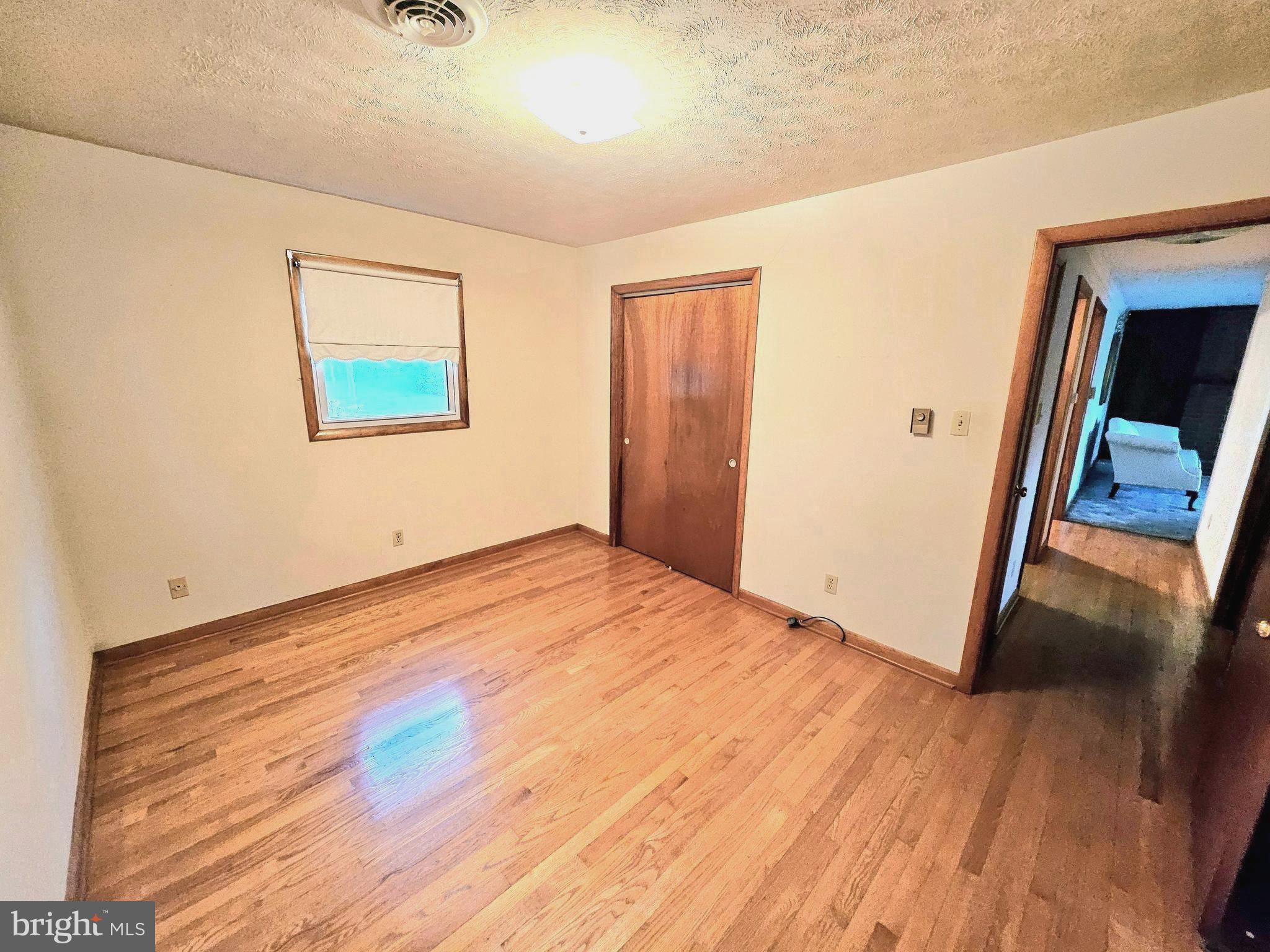 671 Fox Dr
