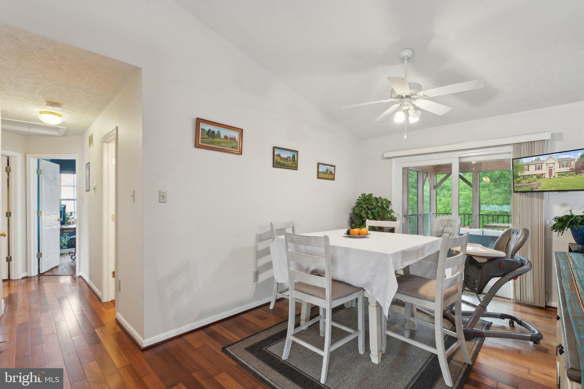 119 Hill Valley Dr