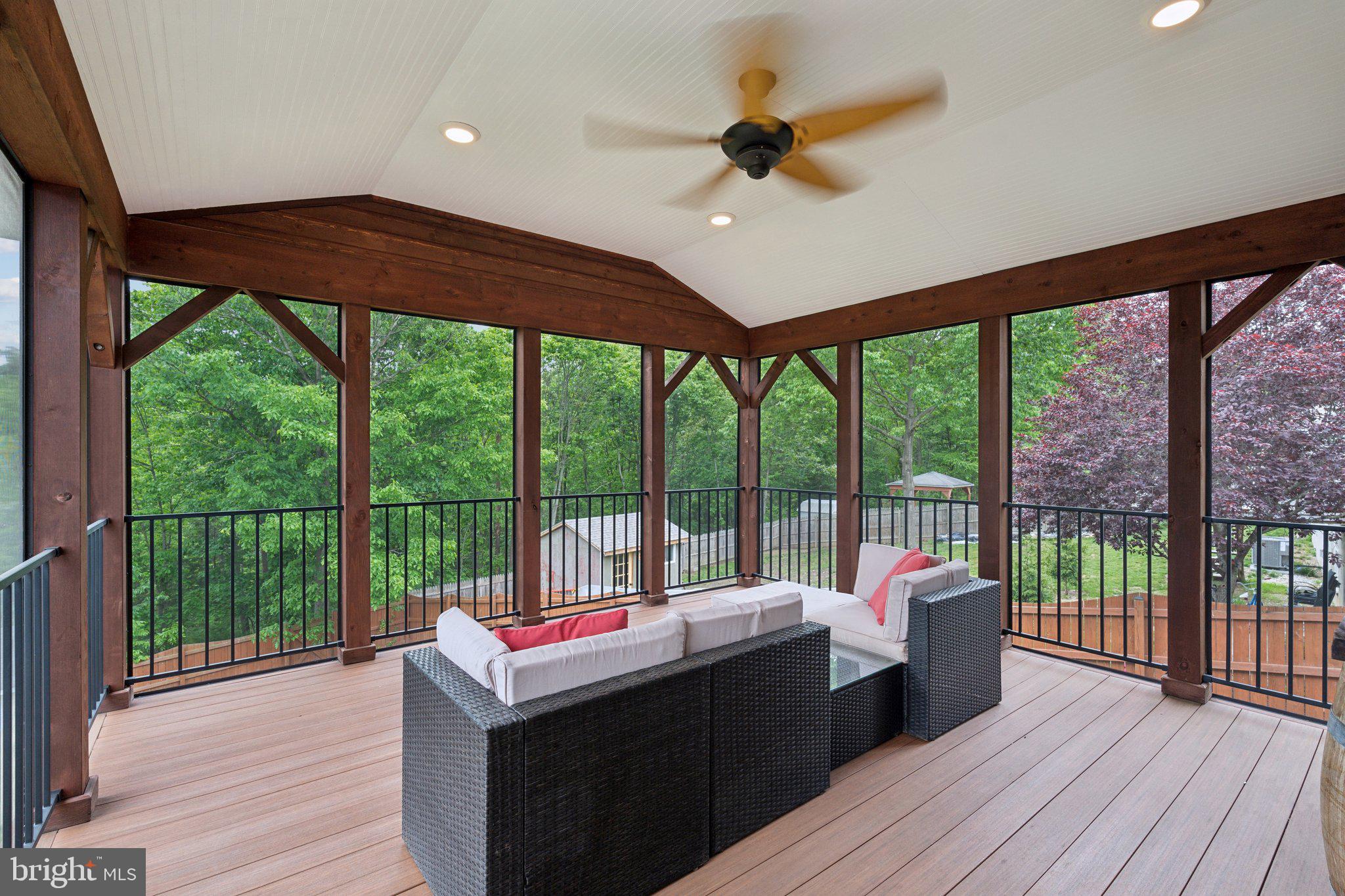 119 Hill Valley Dr