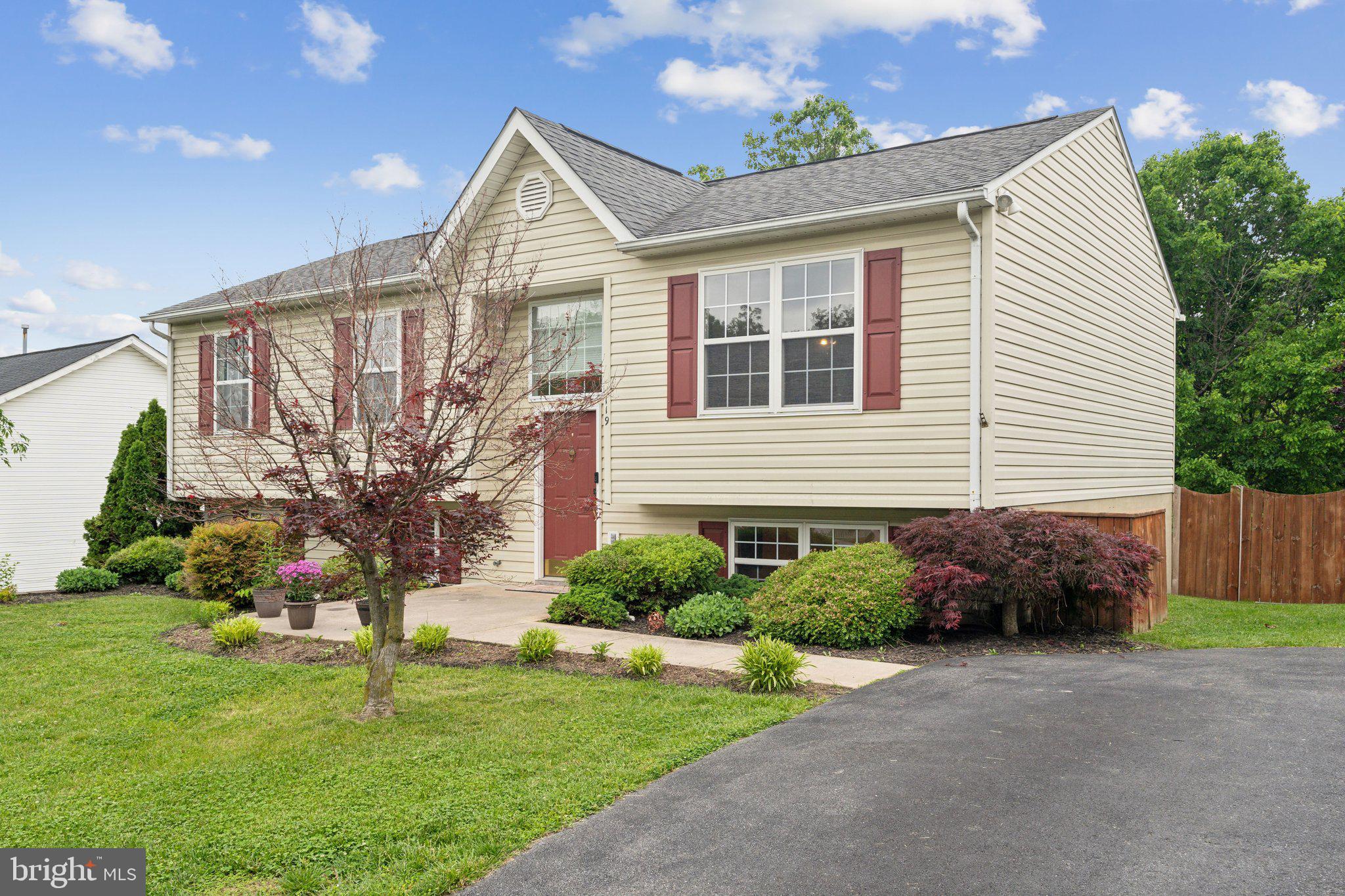 119 Hill Valley Dr