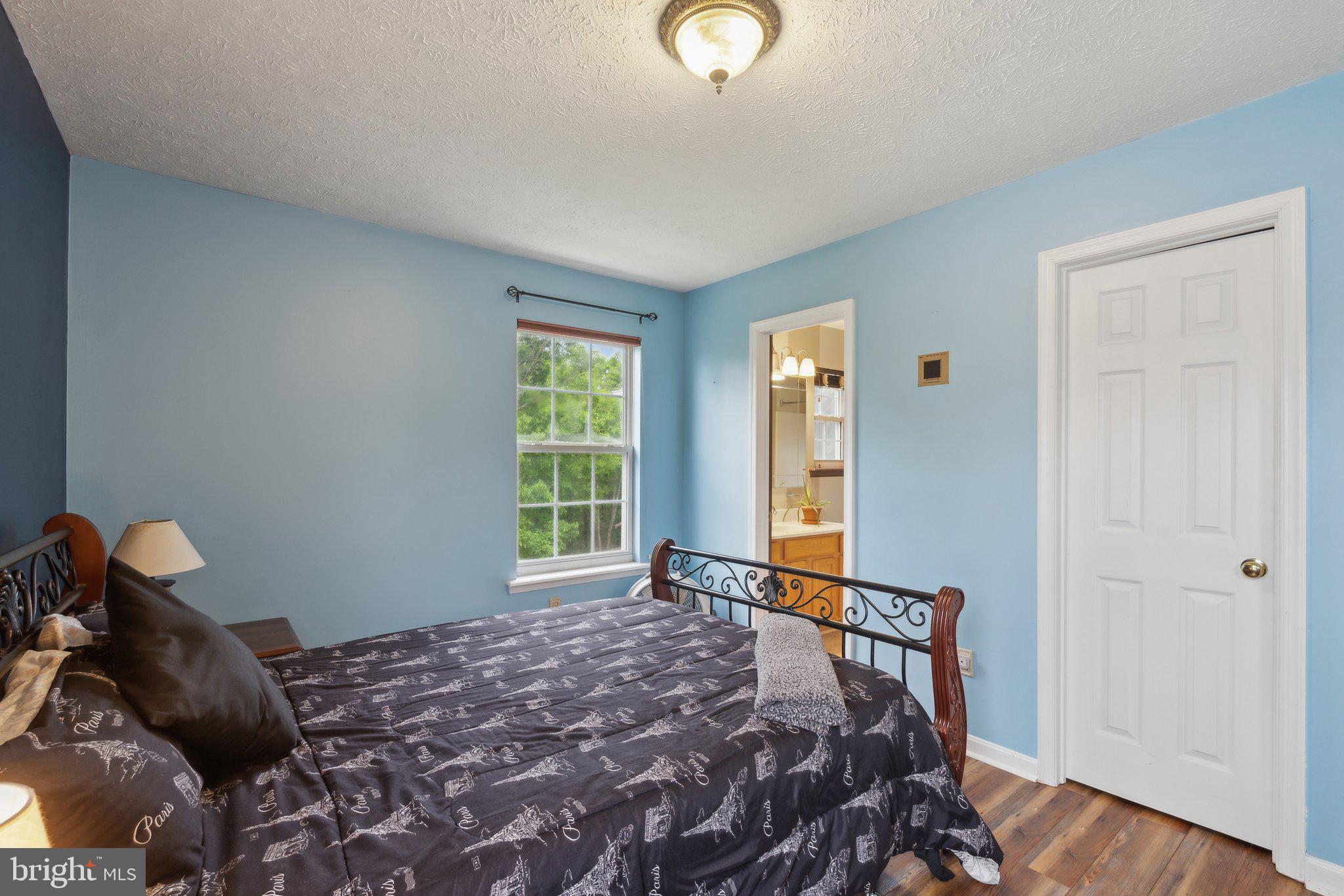 119 Hill Valley Dr