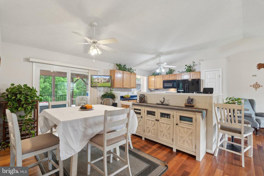 119 Hill Valley Dr