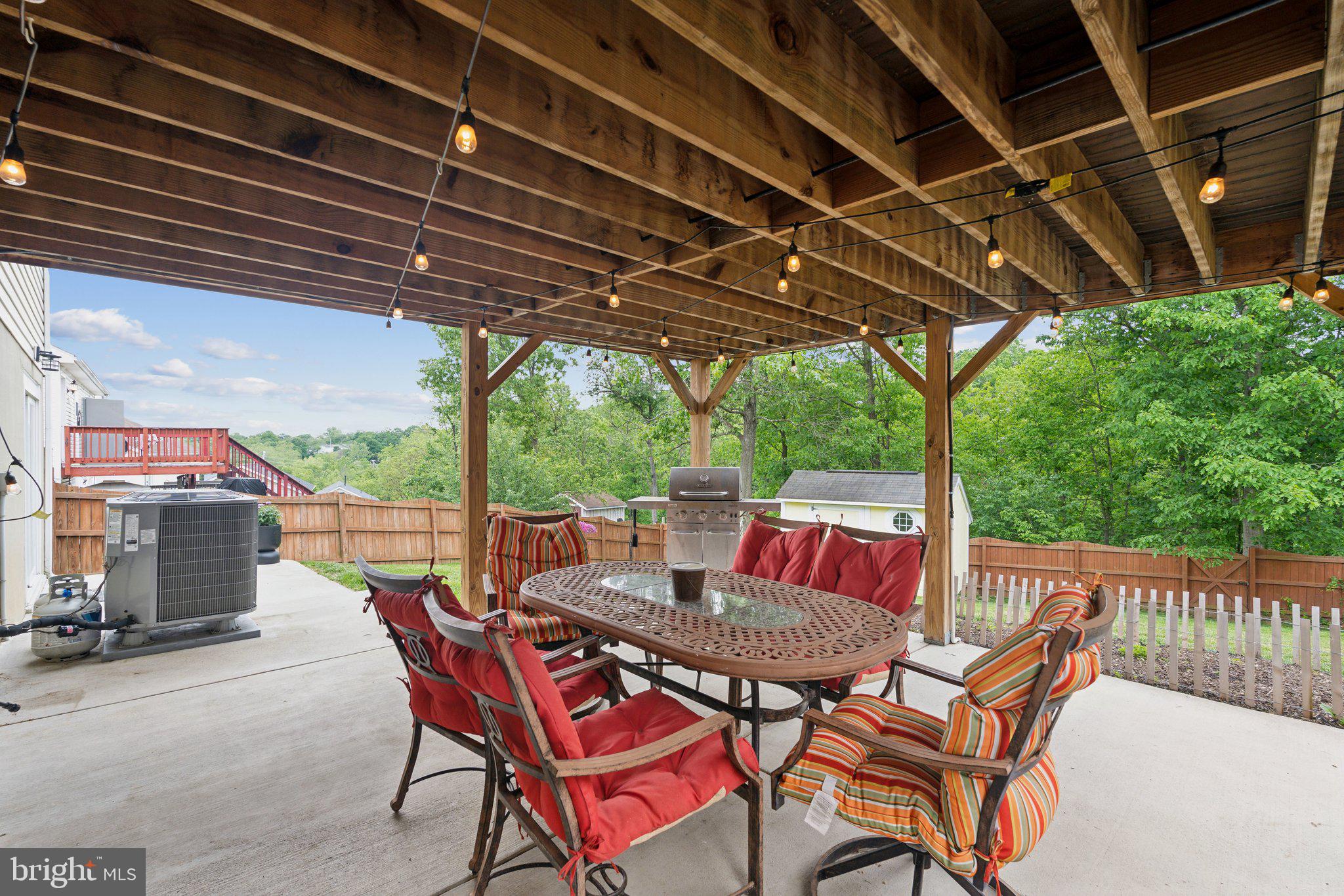 119 Hill Valley Dr