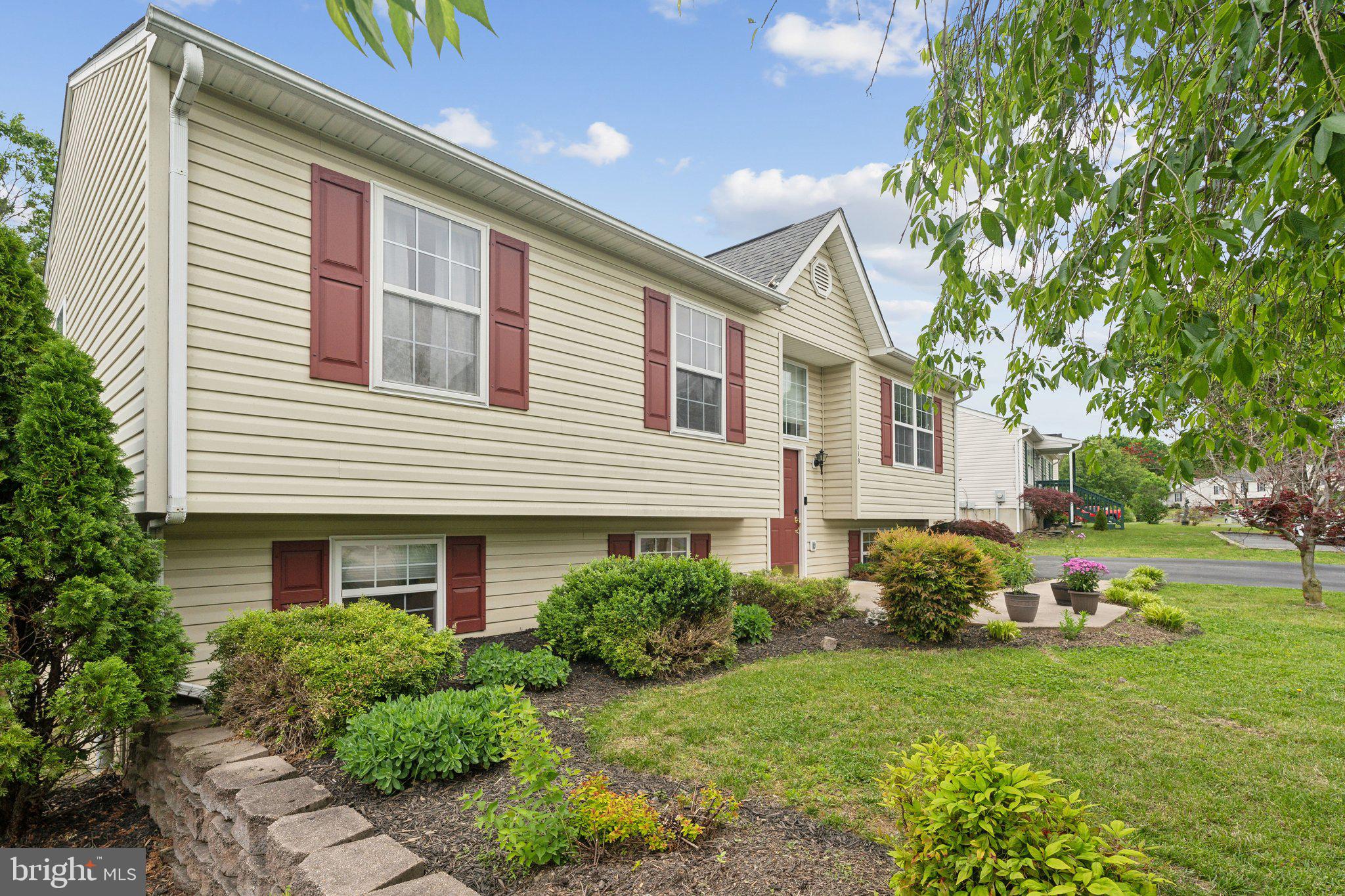 119 Hill Valley Dr