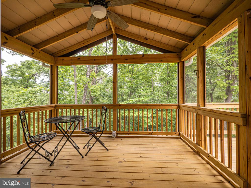 1502 TOMAHAWK TRAIL