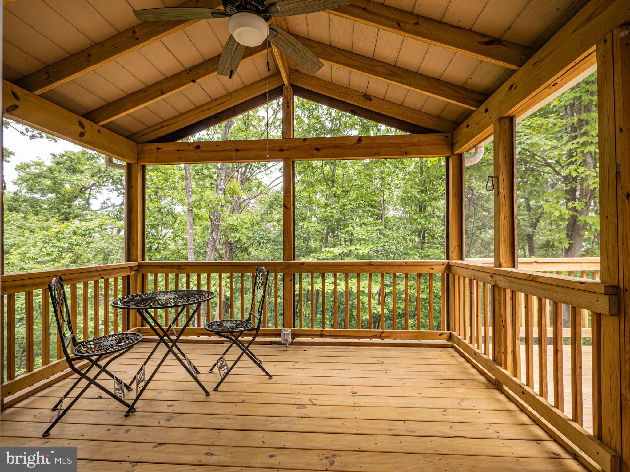 1502 TOMAHAWK TRAIL