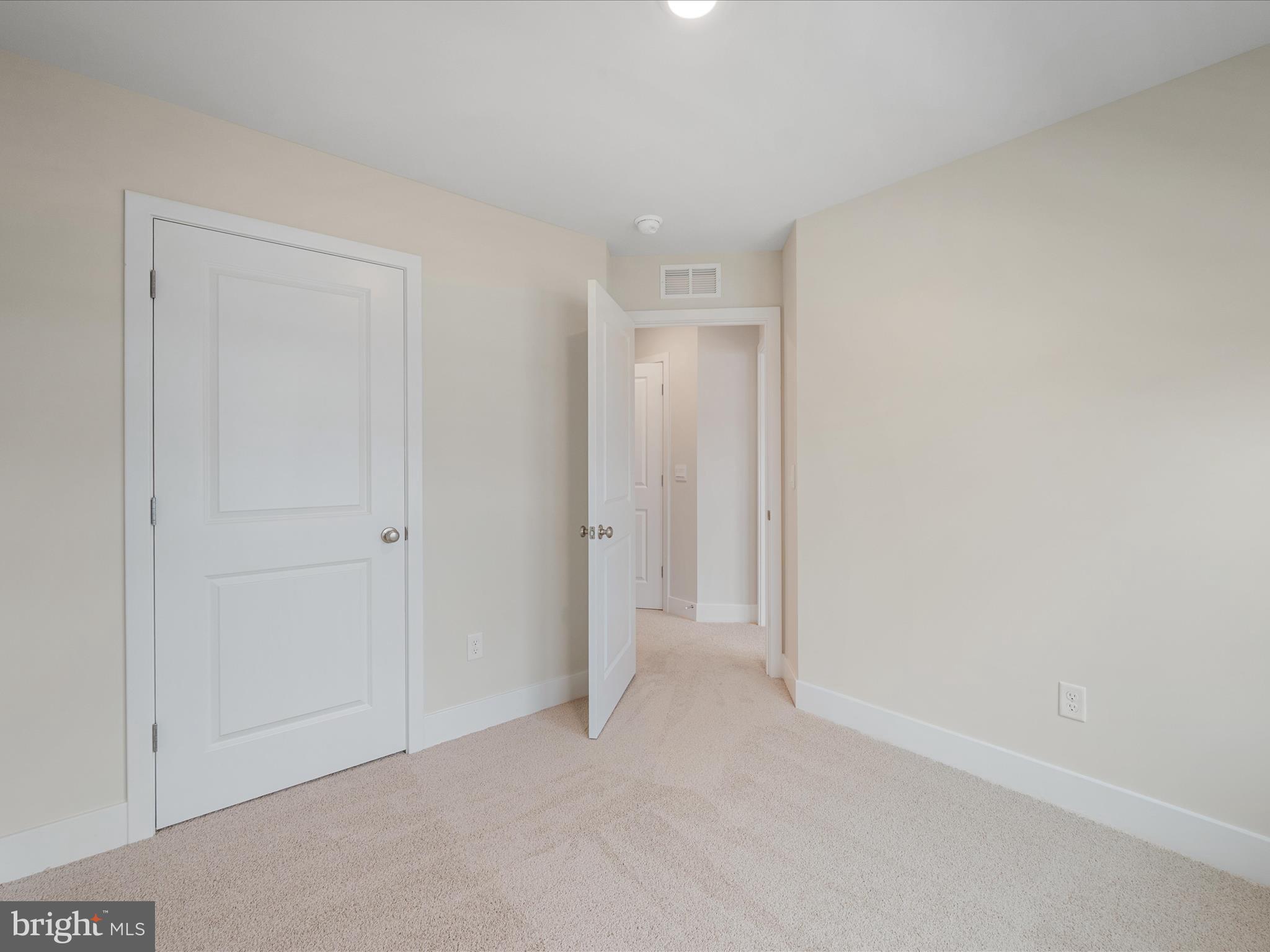 166 MUNSEE CIR