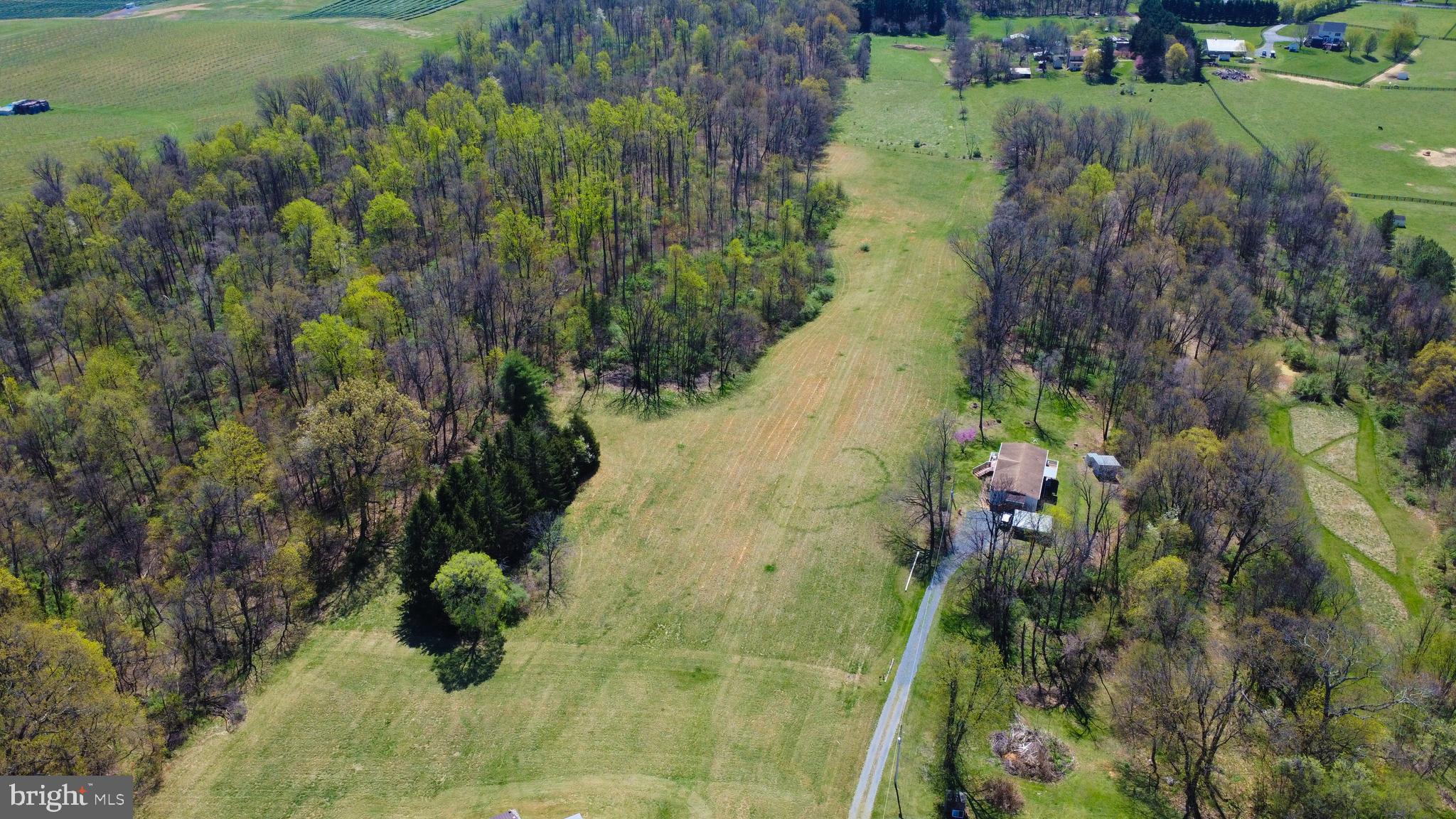 Lot B 4661 Middle Road