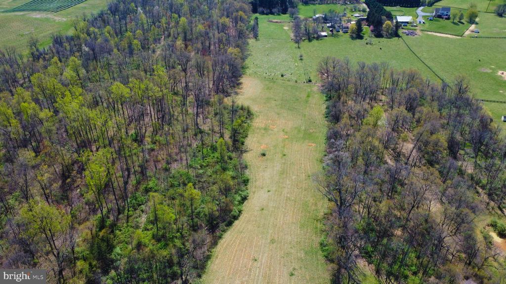 Lot B 4661 Middle Road