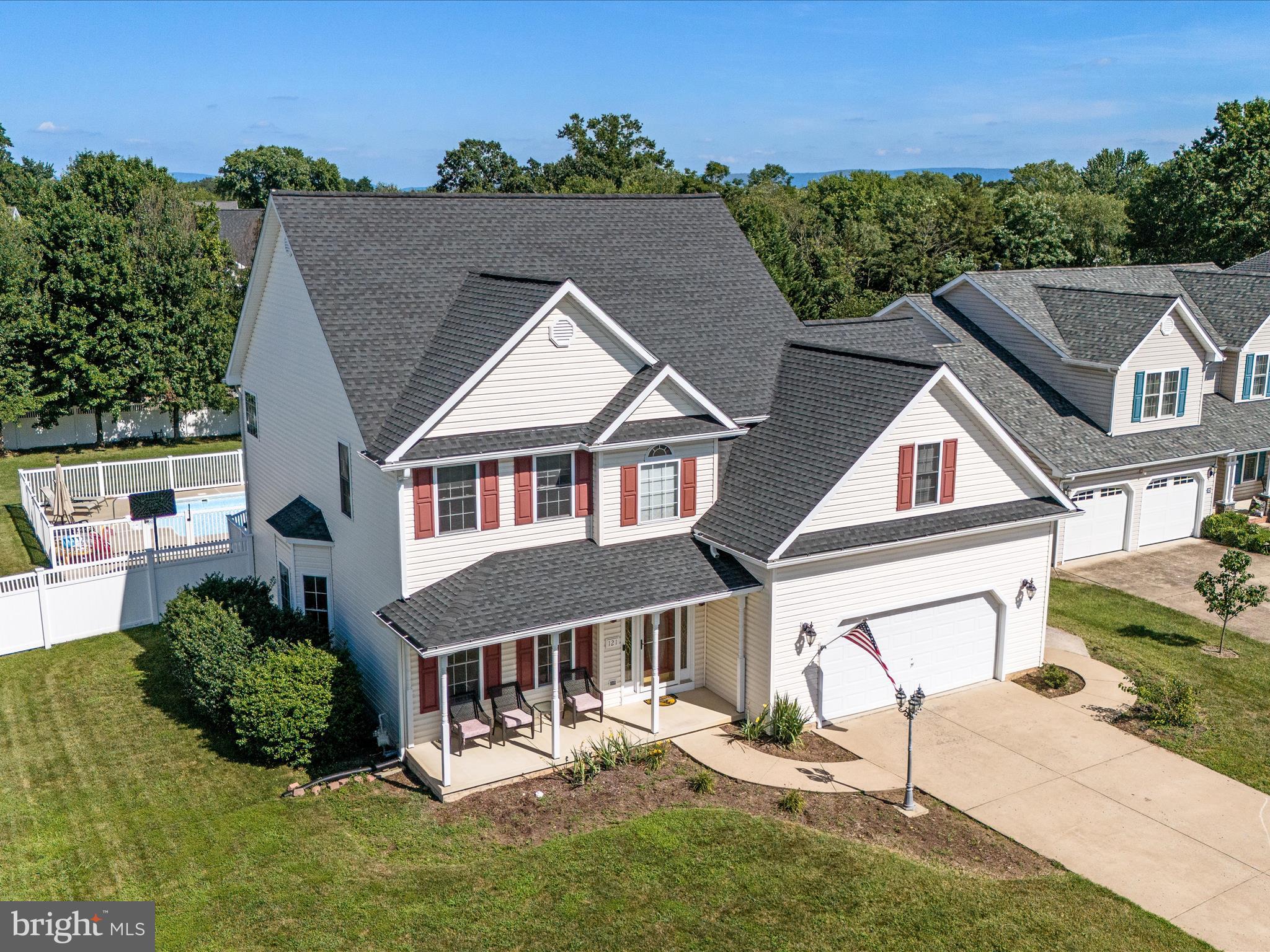 121 Brenton Ct