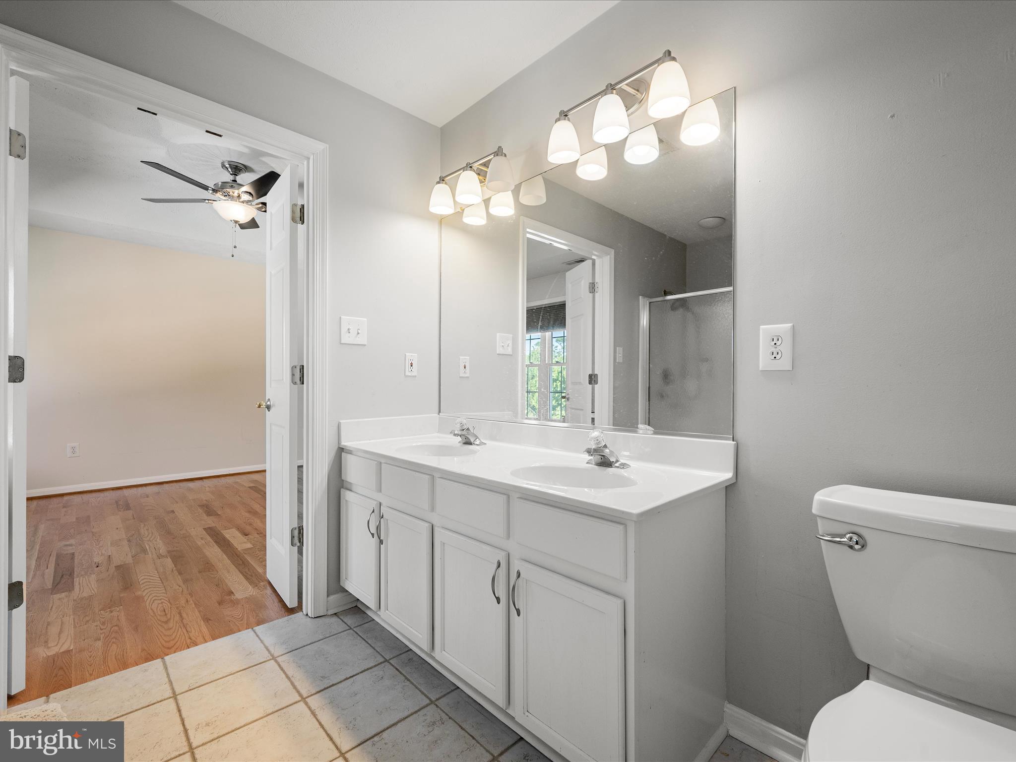 121 Brenton Ct
